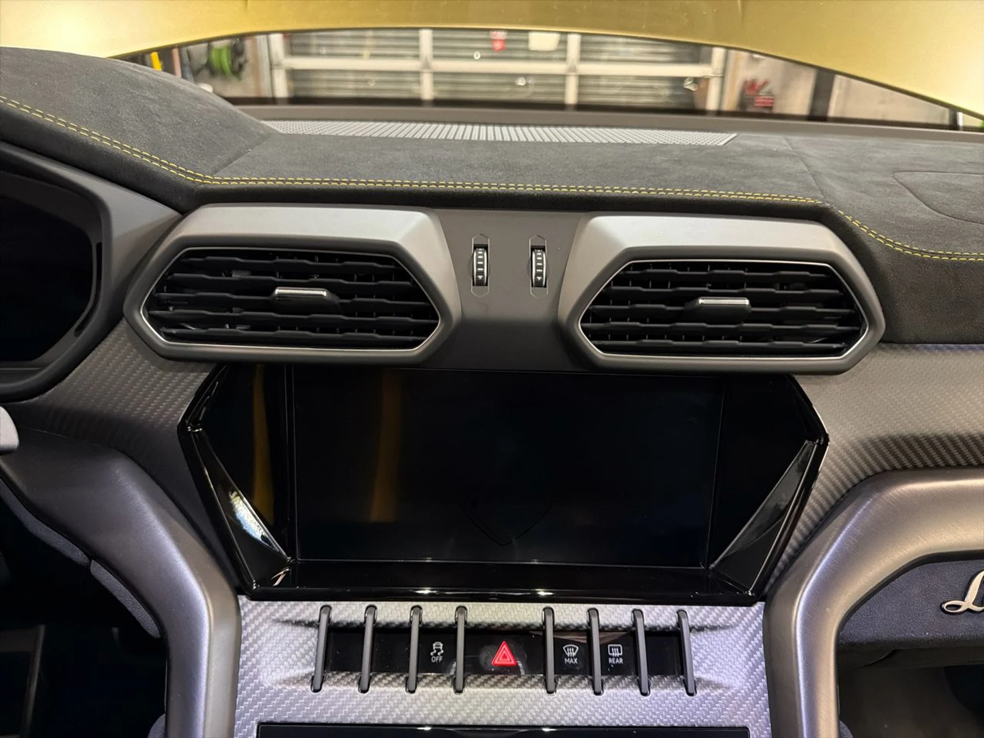 mph026_1532670828_639014921774816450_a72120a21f