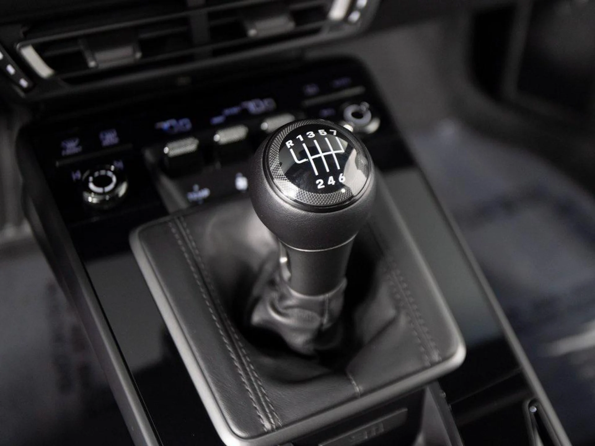 mph026_1537294834_j_U_Wy9_M1yq_XO_9_B_Fxskq_M86bd_LE_Zs_504d38ec6e