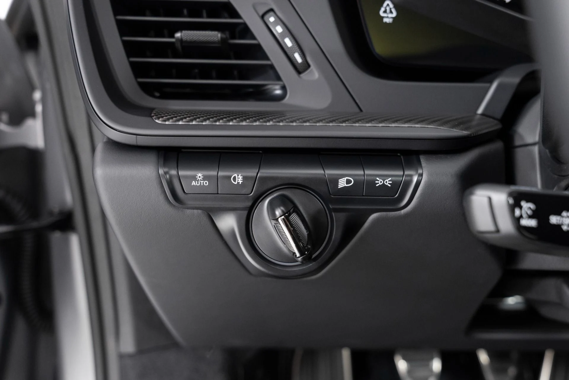 mph026_1545993201_Used_2025_Porsche_911_GT_3_Touring_1758929802_cbd7312f26