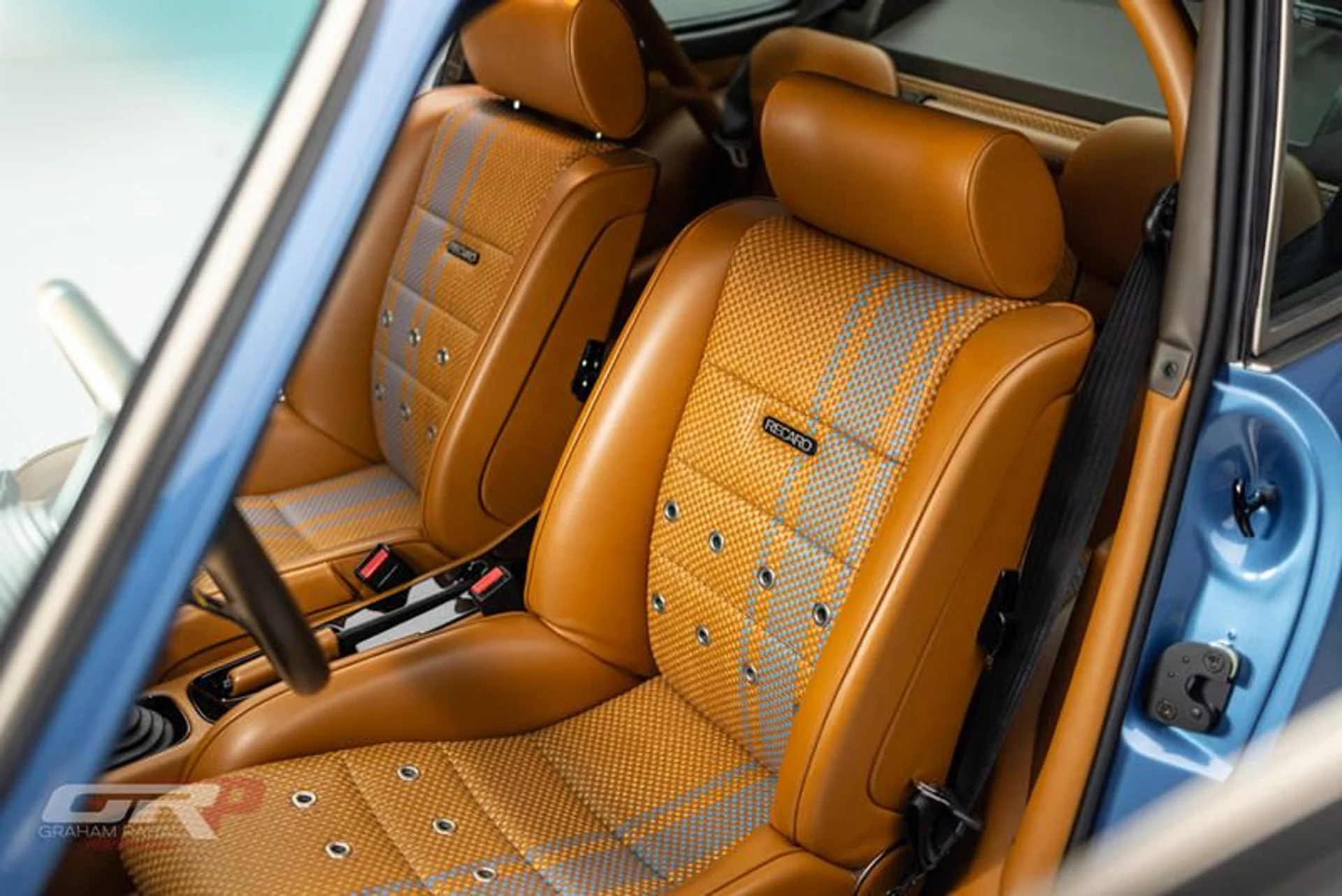 mph026_154880685_B0_ED_9887_5127_4014_BB_37_B9611_D6_E7_FFC_608e06e664