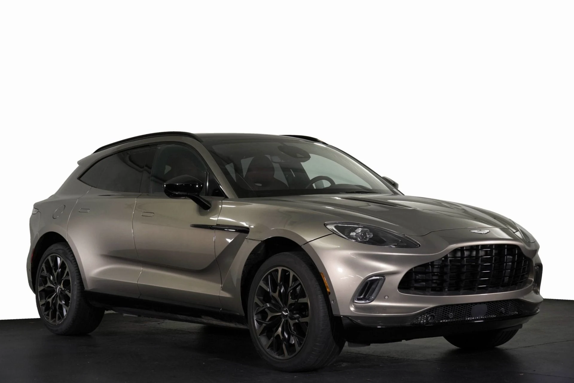 mph026_1552121042_Used_2021_Aston_Martin_DBX_Timeless_CPO_1767120477_4edb1b82c2