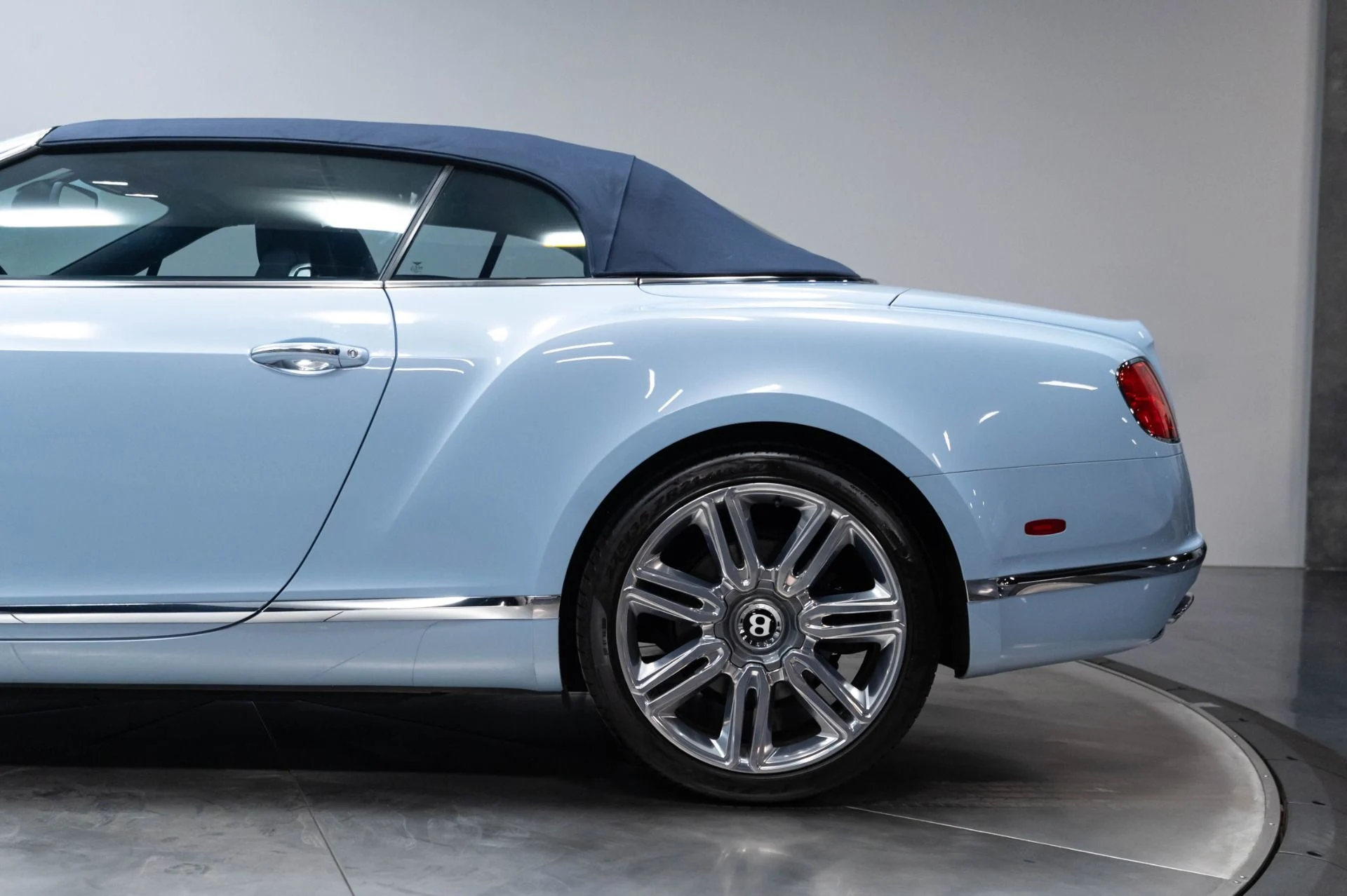 mph026_1555079048_Used_2016_Bentley_Continental_GT_W12_1783611545_f2d6339921
