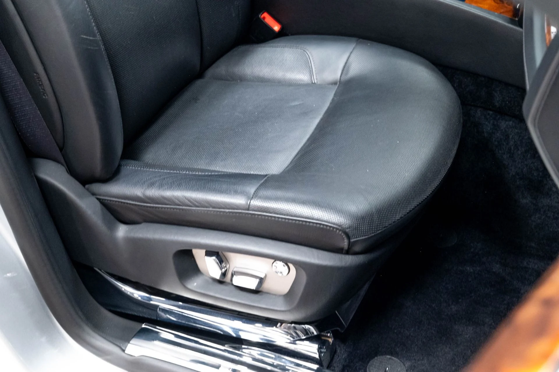 mph026_1563829424_Used_2012_Rolls_Royce_Ghost_1778014944_4f76cac5dd