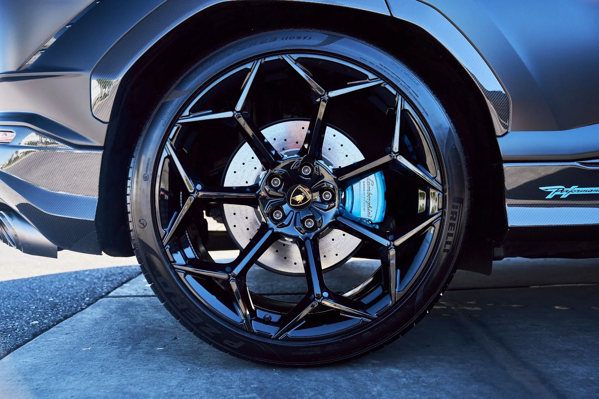 mph026_1577095633_Used_2024_Lamborghini_Urus_Performante_1773367096_a8350e2984