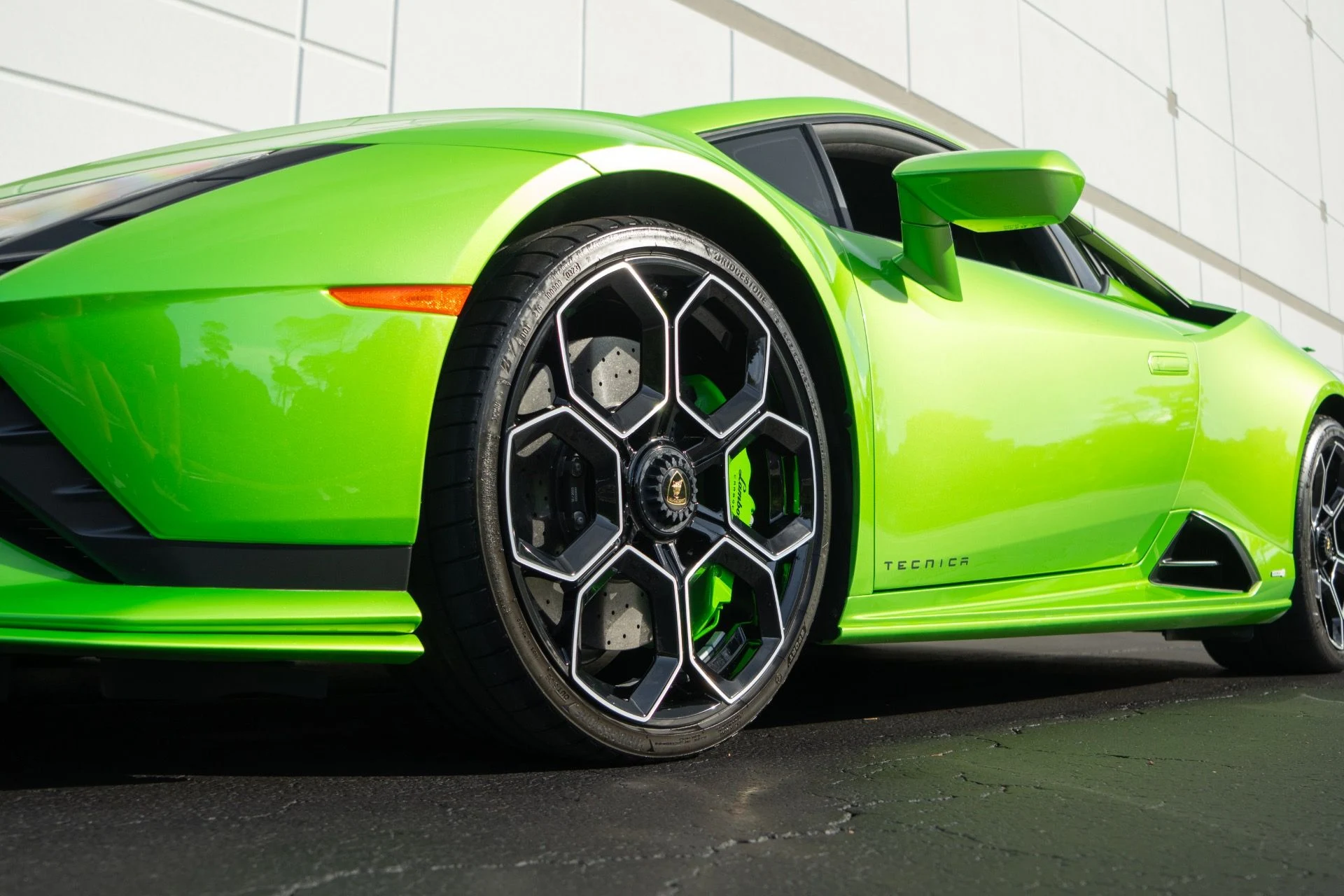 mph026_159577408_Used_2023_Lamborghini_Huracan_Tecnica_1761058582_2a7306d3d3