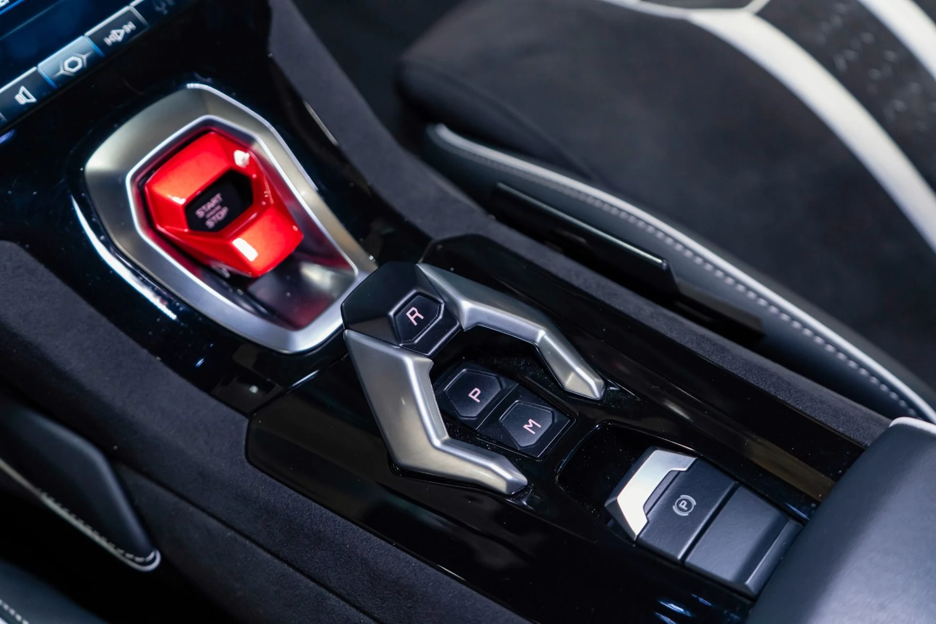 mph026_159965118_Used_2023_Lamborghini_Huracan_Tecnica_Ad_Personam_Blu_Glauco_1770773023_873793b151