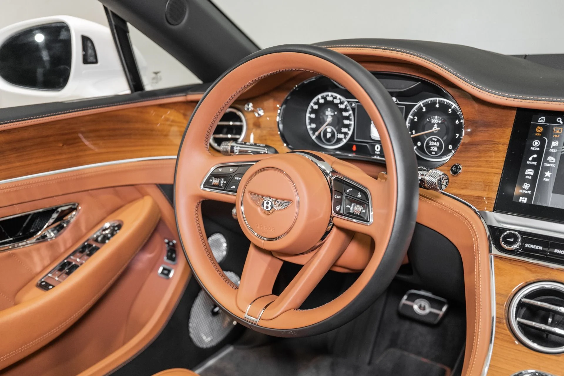 mph026_1610949713_Used_2024_Bentley_Continental_GTC_Edition_8_1784731095_22c8065bfb
