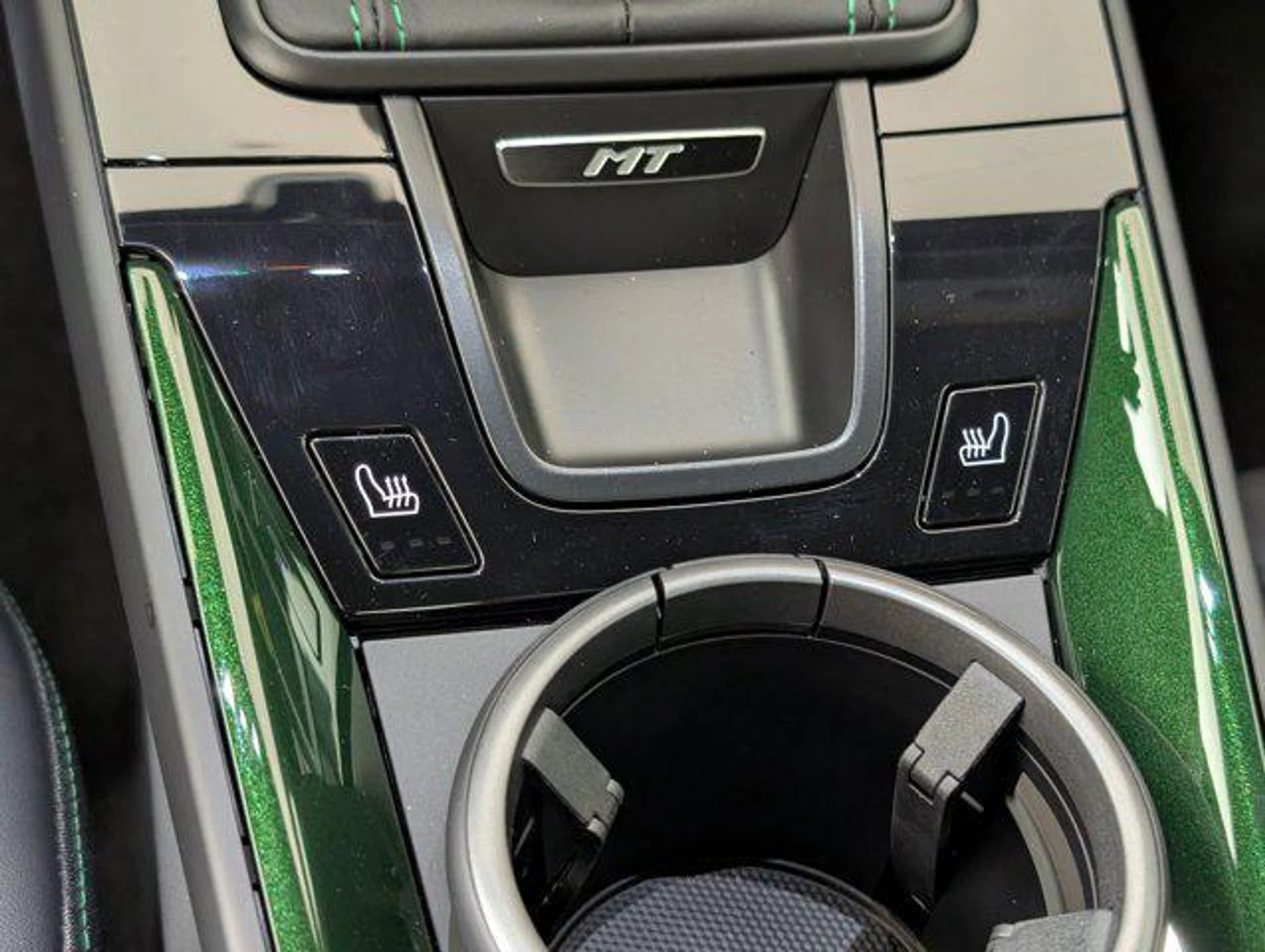 mph026_163528159_p_Qo1pu9p_UZXU_c_Qf_YGF_3_BBRW_Vh0_056921f70e