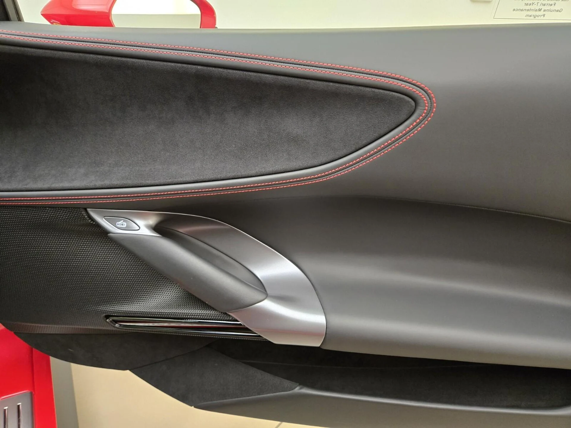 mph026_1645153321_Used_2021_Ferrari_SF_90_Stradale_1762500923_f44fc959e2