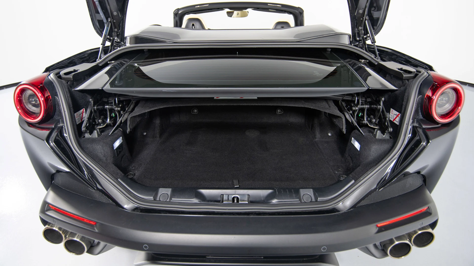 mph026_165895875_a5ff7524c2184dcdbb35f8b4e64b7c32_d7af71fe16