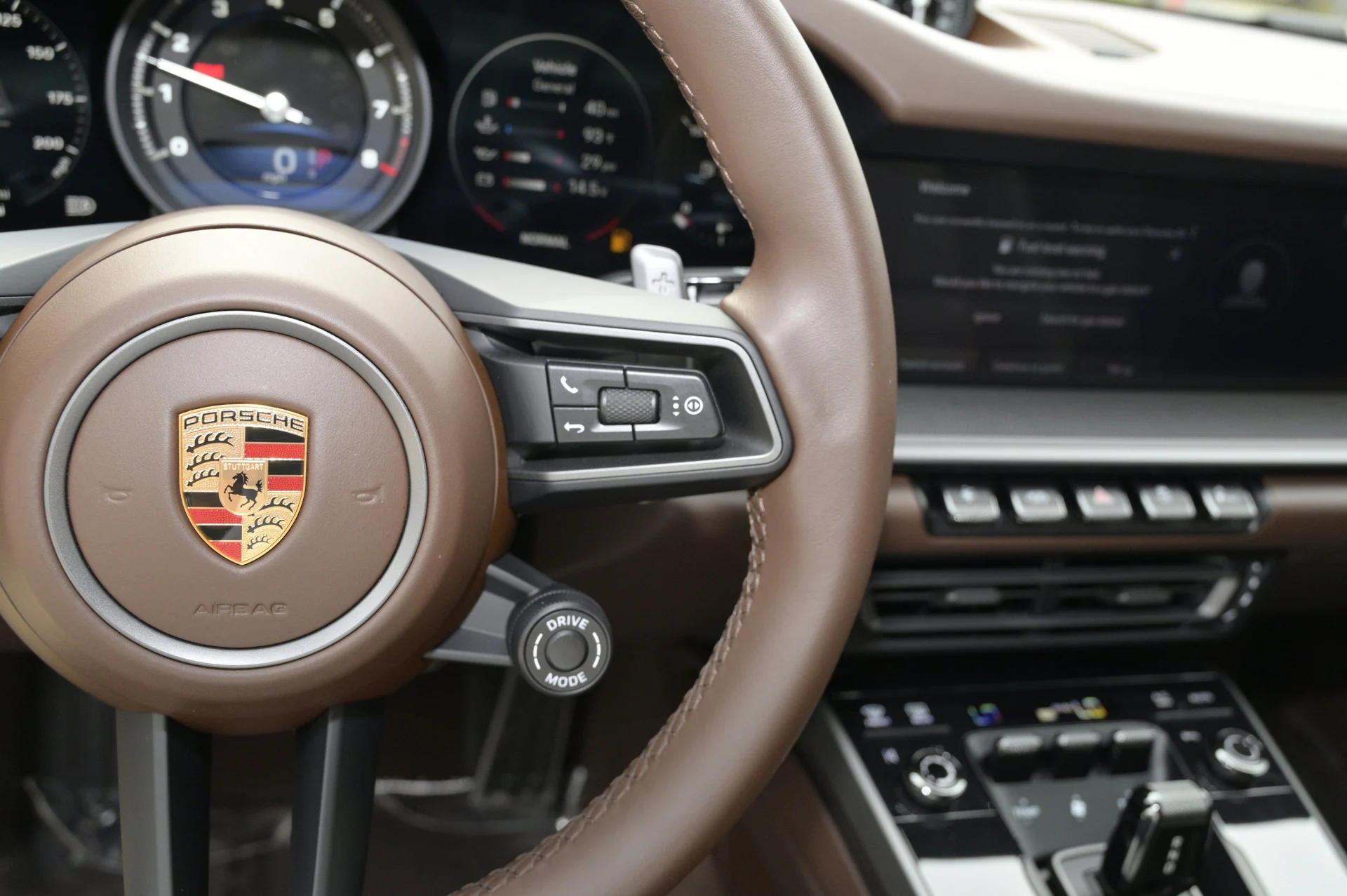 mph026_1661124925_df2f6160c20e4dcf99a41d541fe7f74e_04e7244378