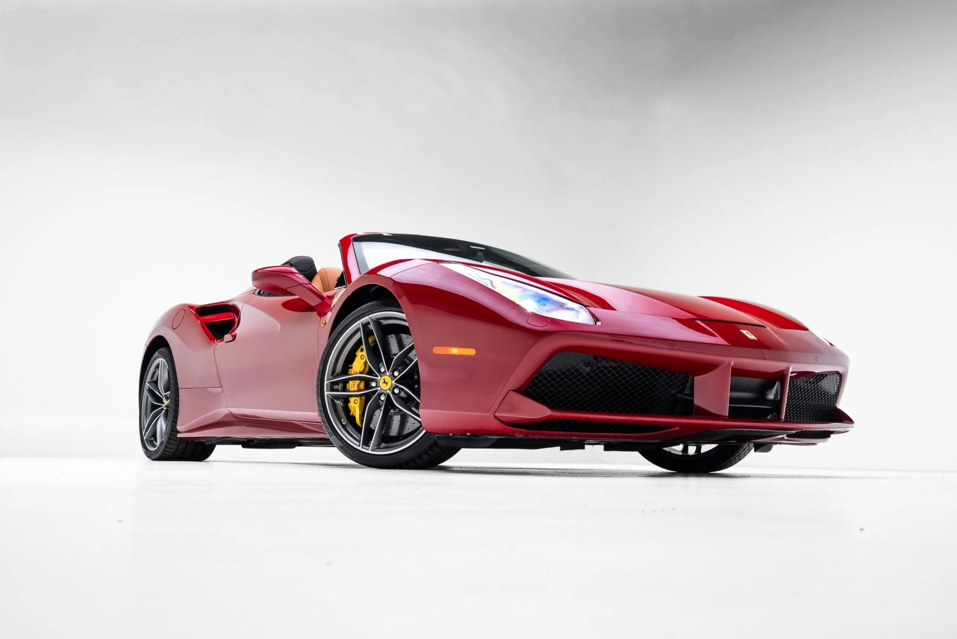mph026_1671164711_Used_2019_Ferrari_488_Spider_1773085890_69cc42fd60