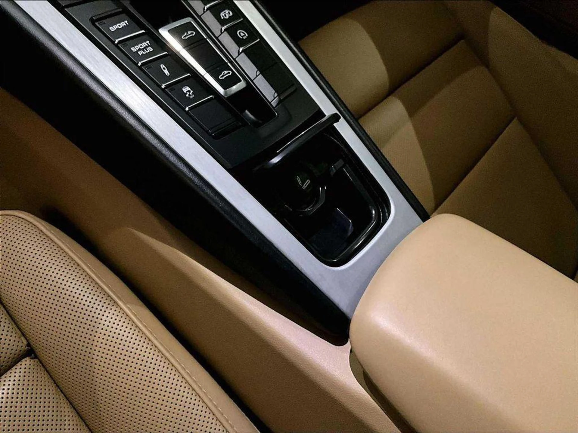 mph026_1680732371_DR_5lj_DS_35_QX_Dju_Gf_S_Fq_Y0_Deu8qg_cc9e0b9fe8