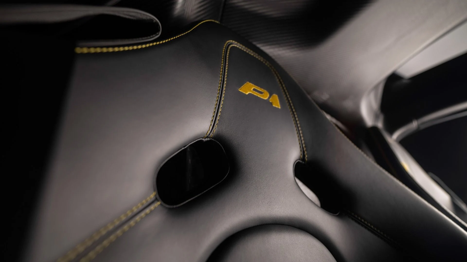 mph026_1682279283_Used_2013_Mc_Laren_P1_Coupe_1779235227_b7fe9872cd