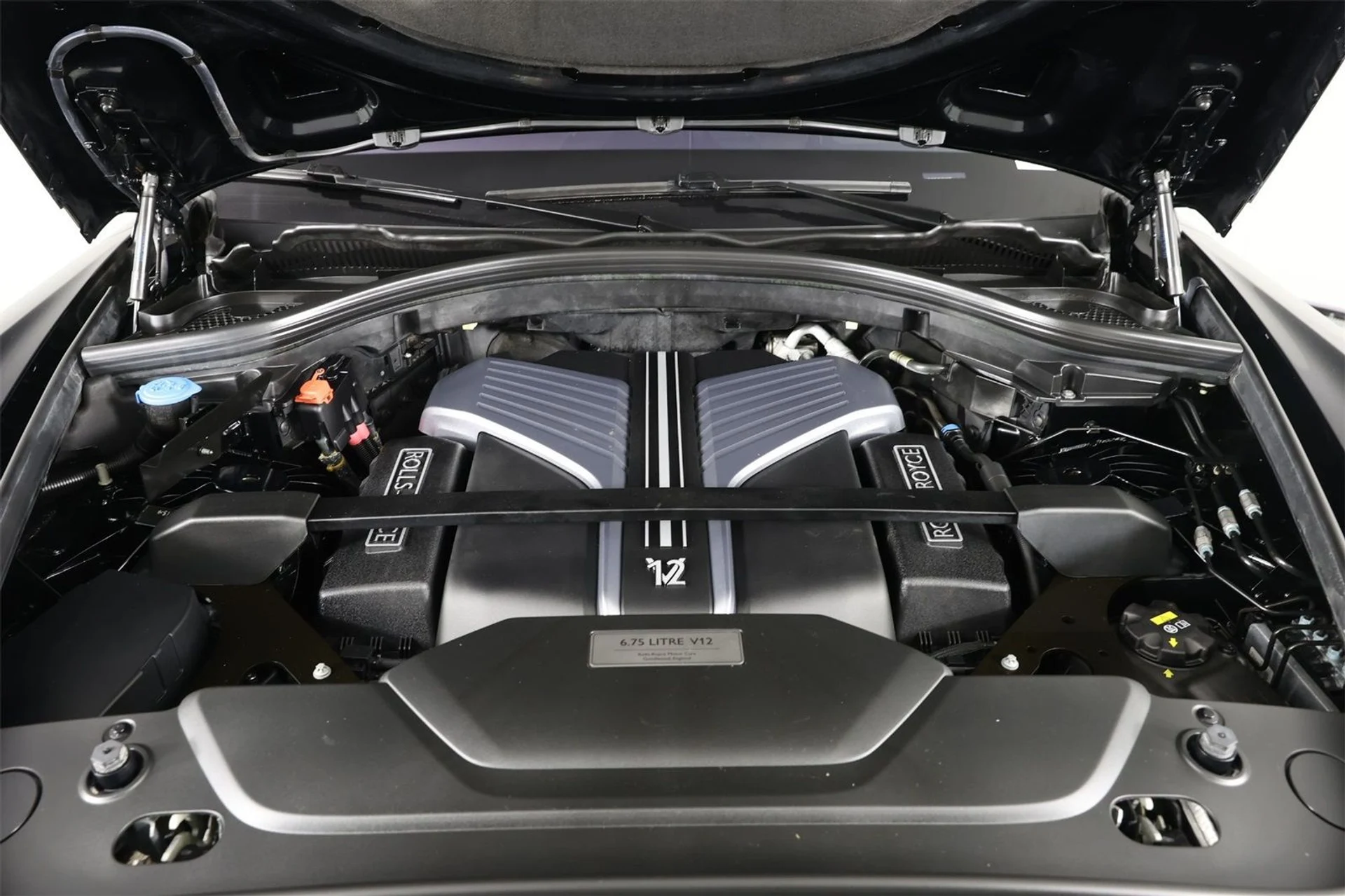 mph026_1685433899_87d00e2e894a07b73822f301bf7a4792_de75a0191b