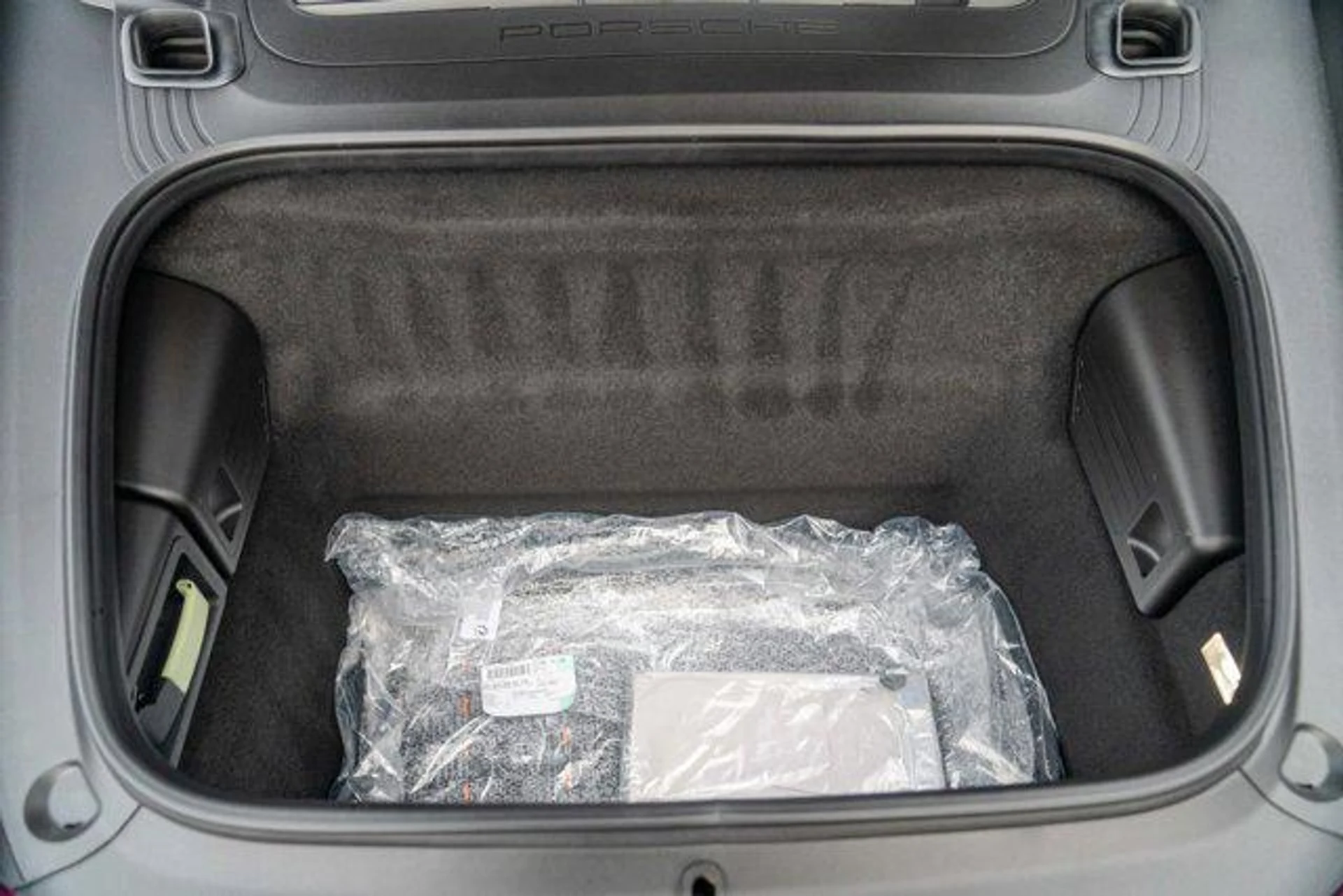 mph026_1692573019_u_Rhh_AD_Ctmw_Am_H_R5_EM_2t_8_U_Rp_X4_484175227b