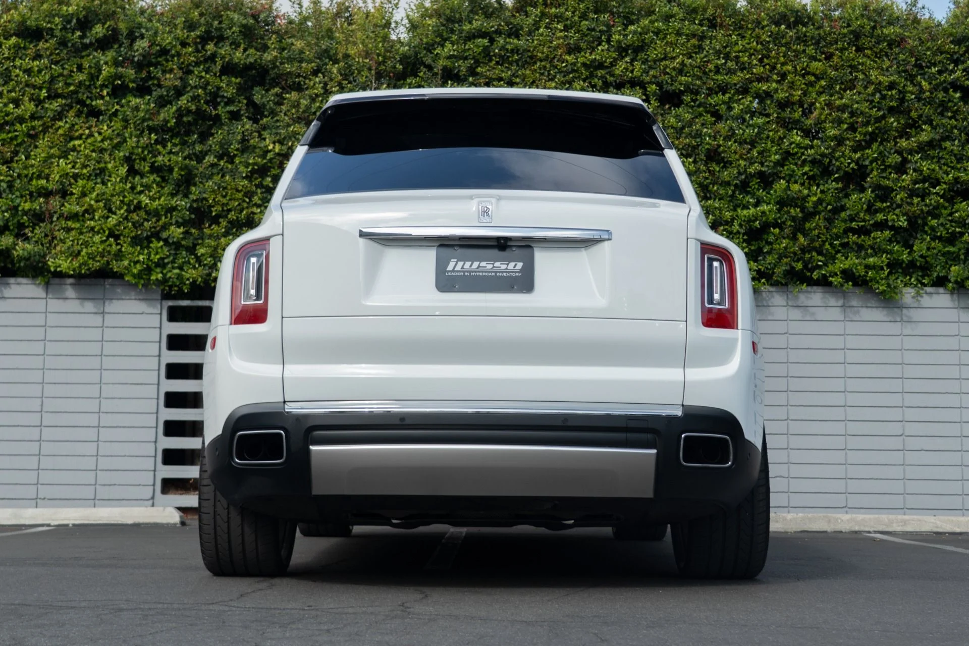 mph026_1692774897_Used_2022_Rolls_Royce_Cullinan_1758310349_9332a97631