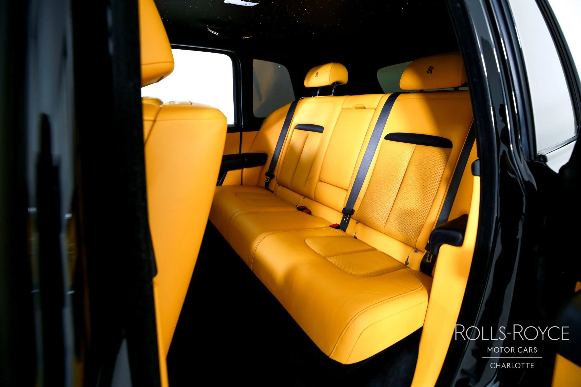 mph026_1712212005_Used_2022_Rolls_Royce_Cullinan_1769449841_2809e42bf5