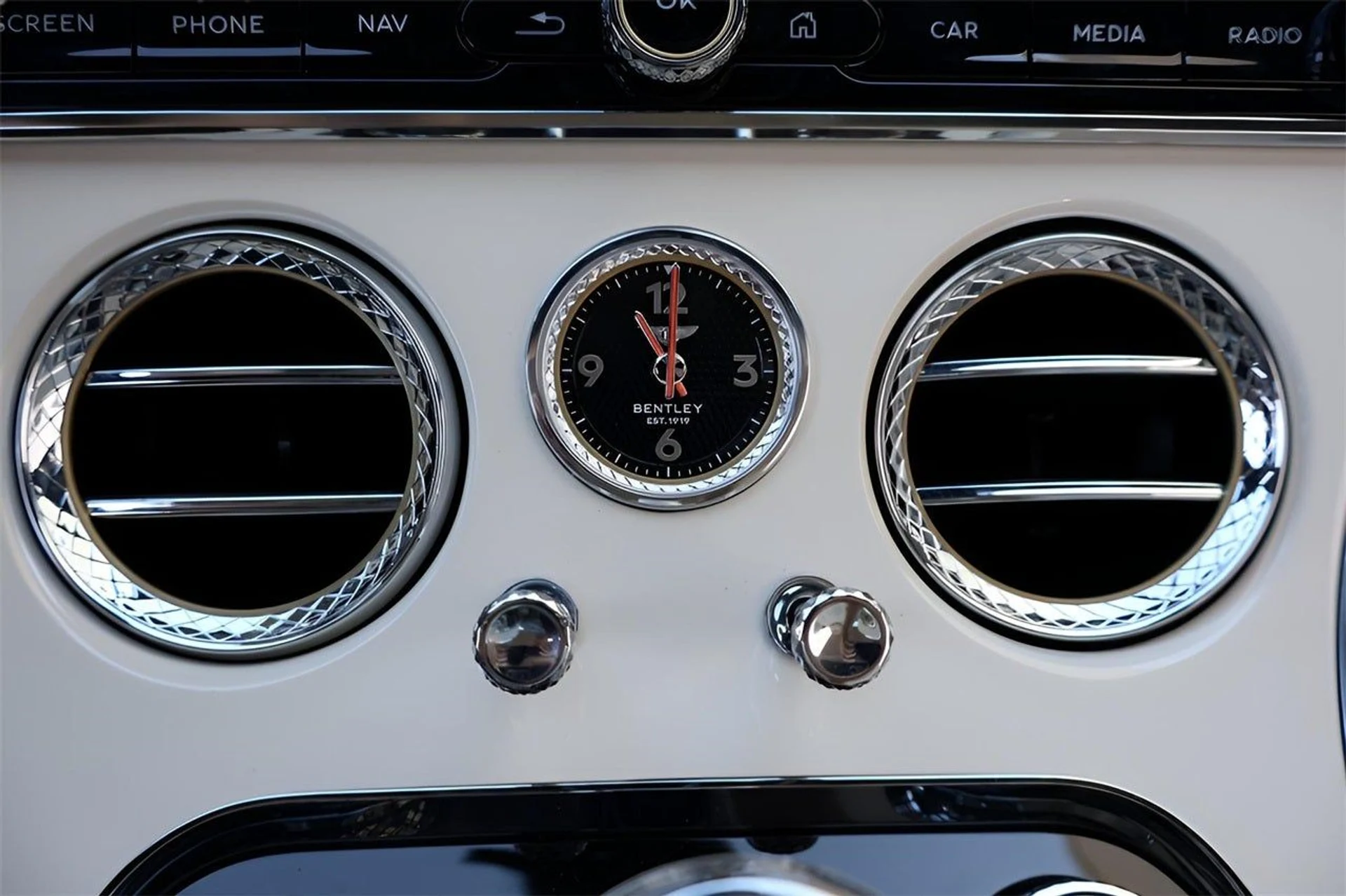 mph026_1718675097_27_f7713dc4ea