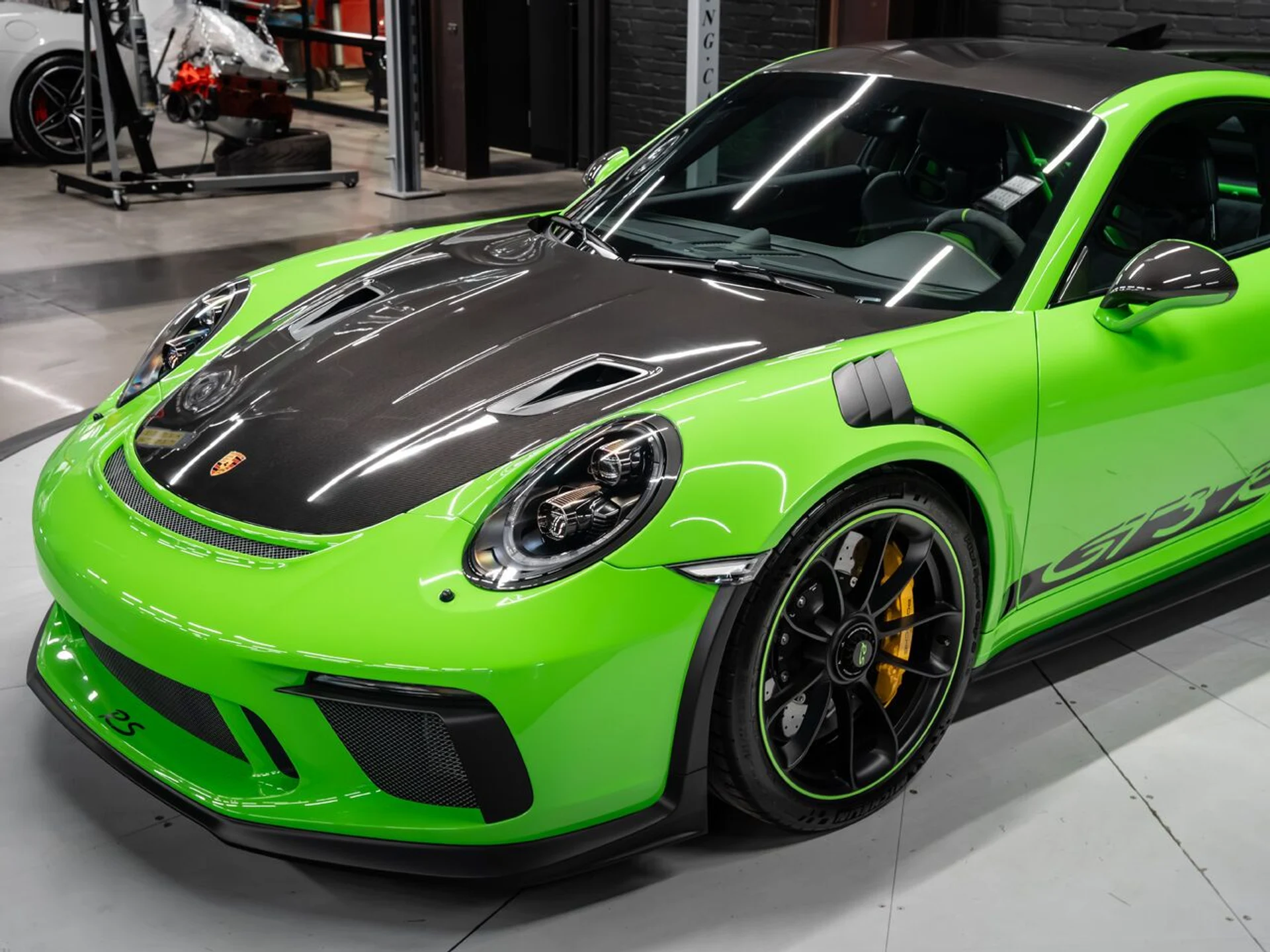 mph026_1724697092_porsche_911_2019_4451dc7c4a