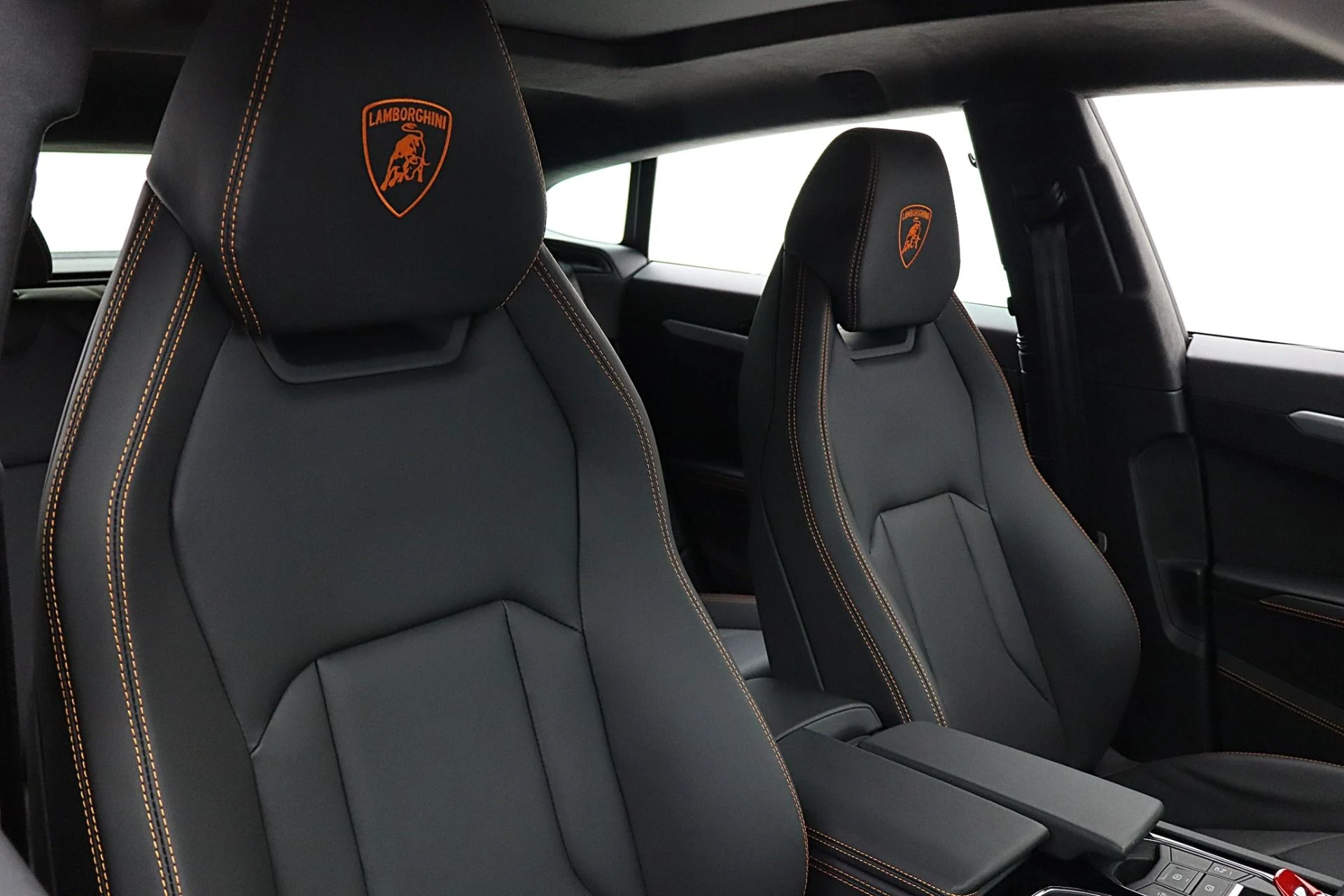 mph026_1726599830_New_2026_Lamborghini_Urus_SE_d8a9cdecb3
