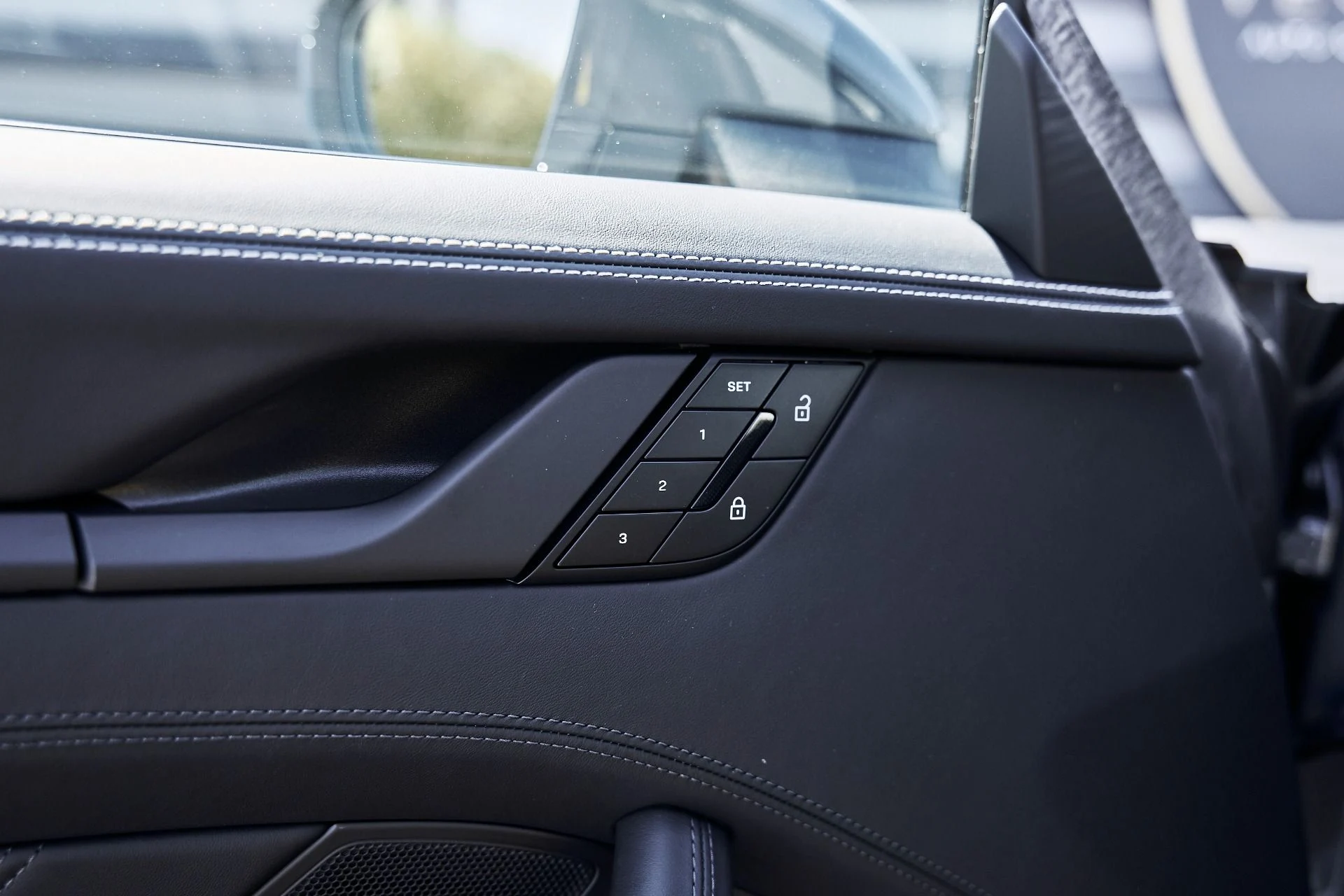 mph026_1740473361_Used_2026_Porsche_911_Carrera_4_GTS_1776878377_f2da6def17