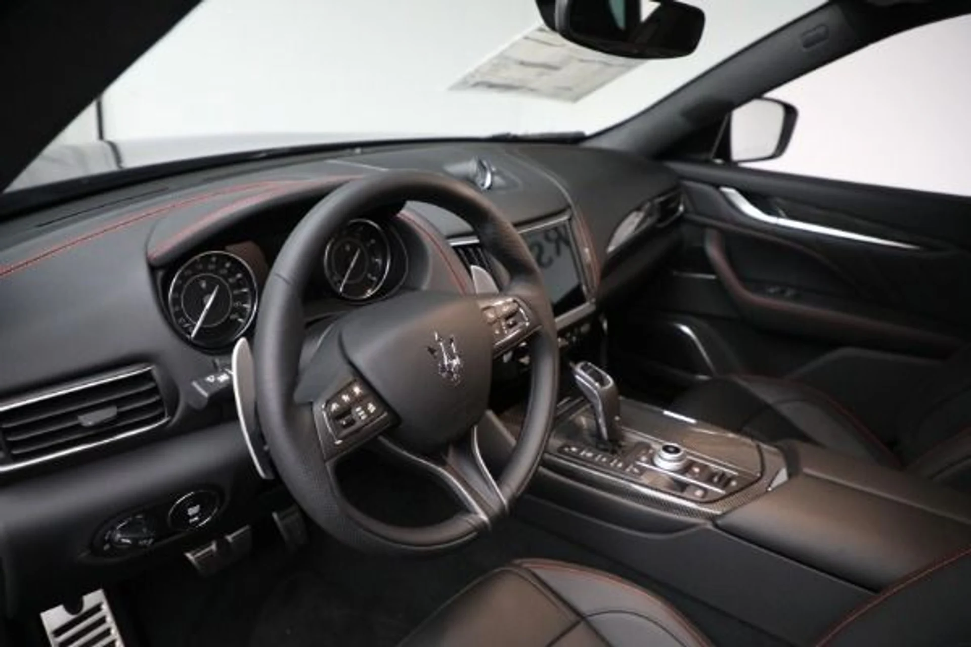 mph026_1746289785_New_2024_Maserati_Levante_Modena_Ultima_e9c16758ba