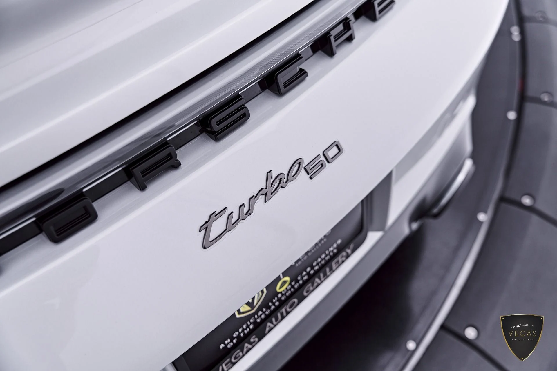 mph026_1754752117_Used_2025_Porsche_911_Turbo_50_1782521932_ef438cb6d3