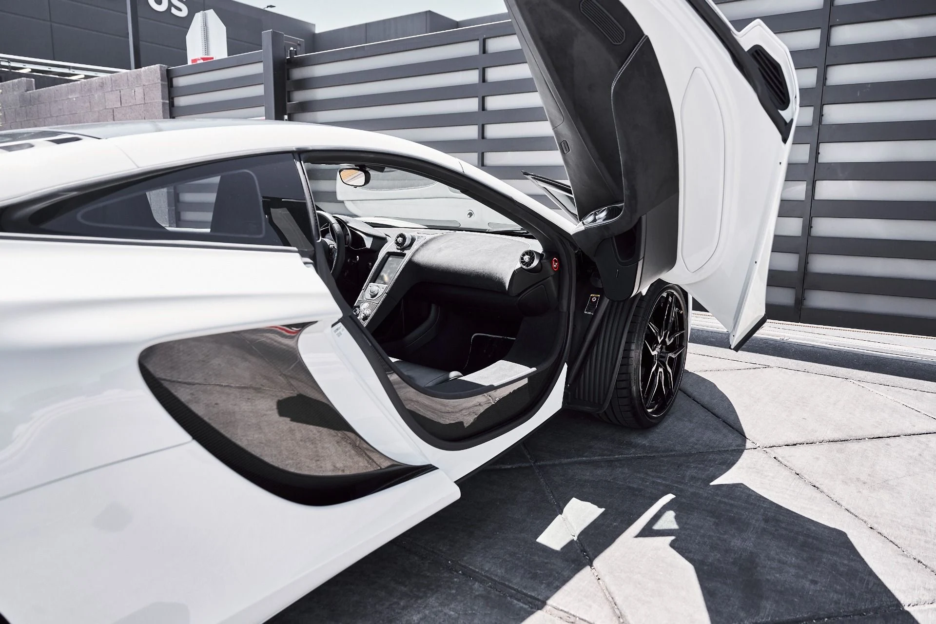 mph026_1757733279_Used_2012_Mc_Laren_MP_4_12_C_Base_1777009059_34789c318d