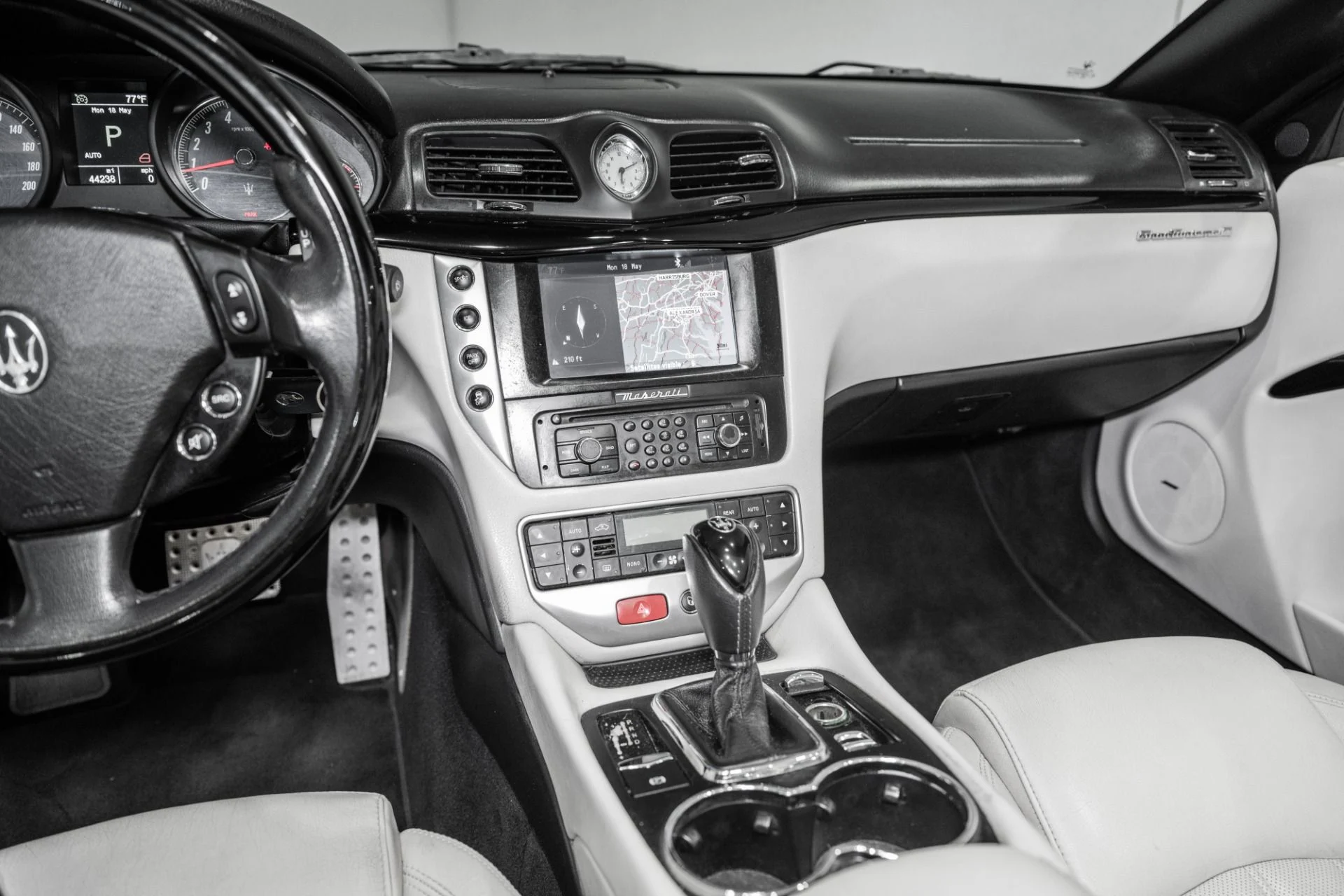mph026_1761265486_Used_2012_Maserati_Gran_Turismo_1779160431_6891608a80