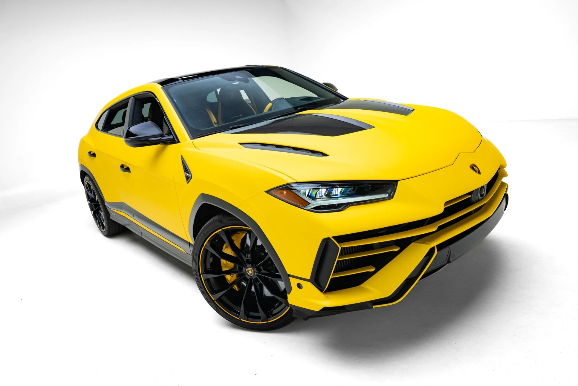 mph026_1763535022_Used_2024_Lamborghini_Urus_S_1778704805_0eb875ff51