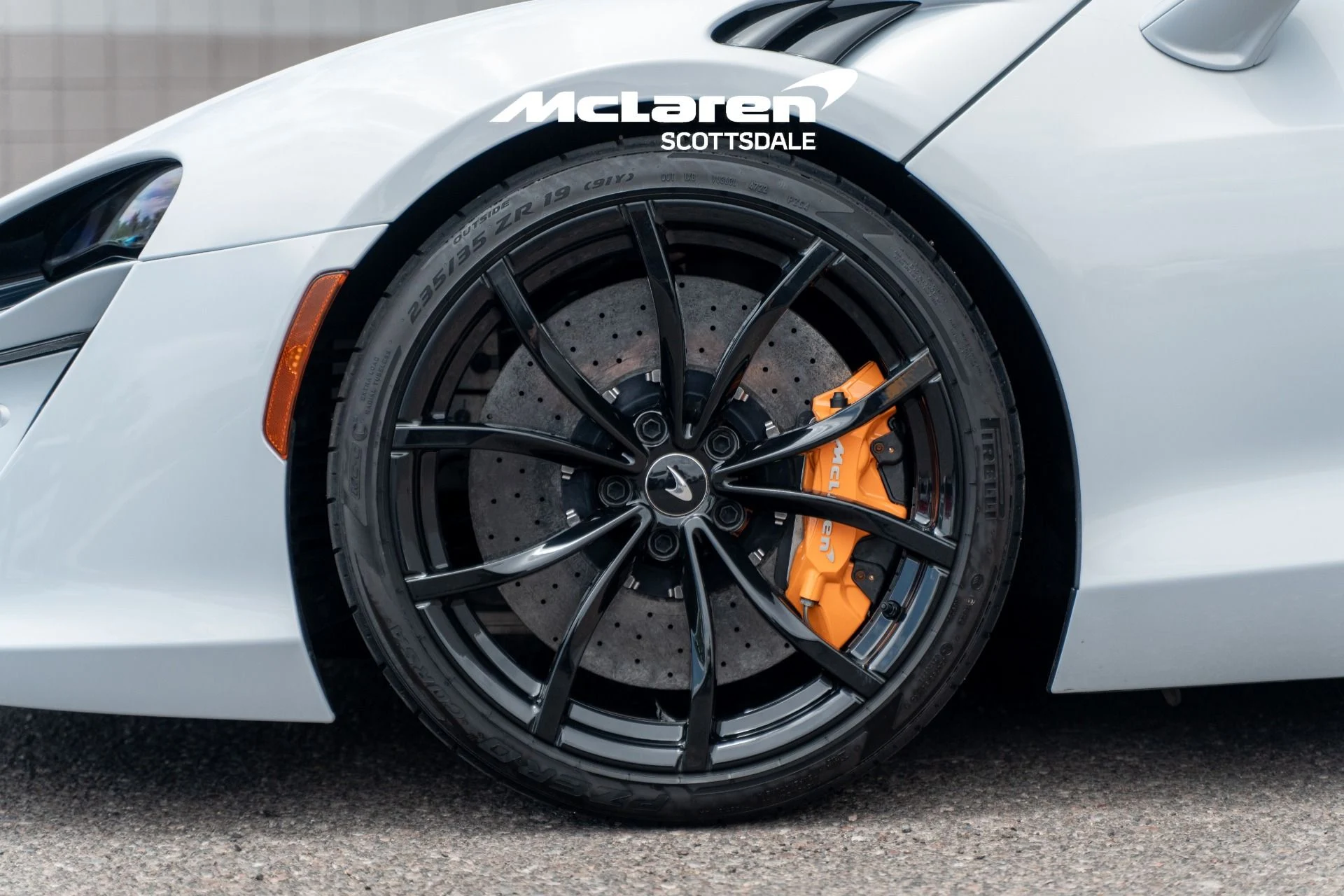 mph026_1763888936_Used_2023_MCLAREN_ARTURA_1778879802_7feb78d2f4