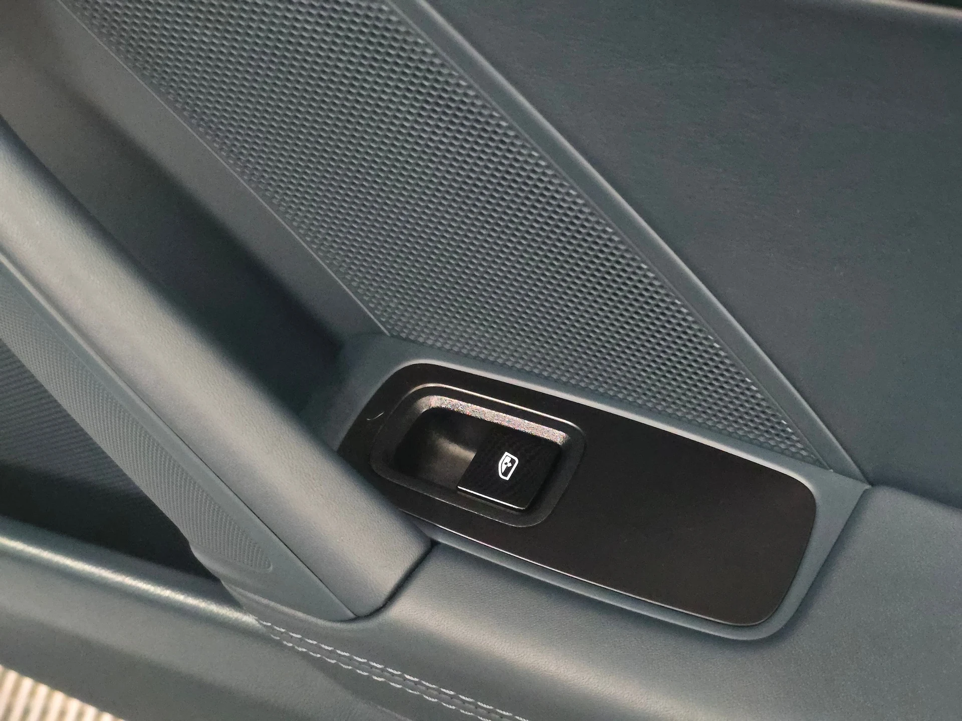 mph026_1766037679_de45d5108fd4e67105b108900d57903bx_962810ba76