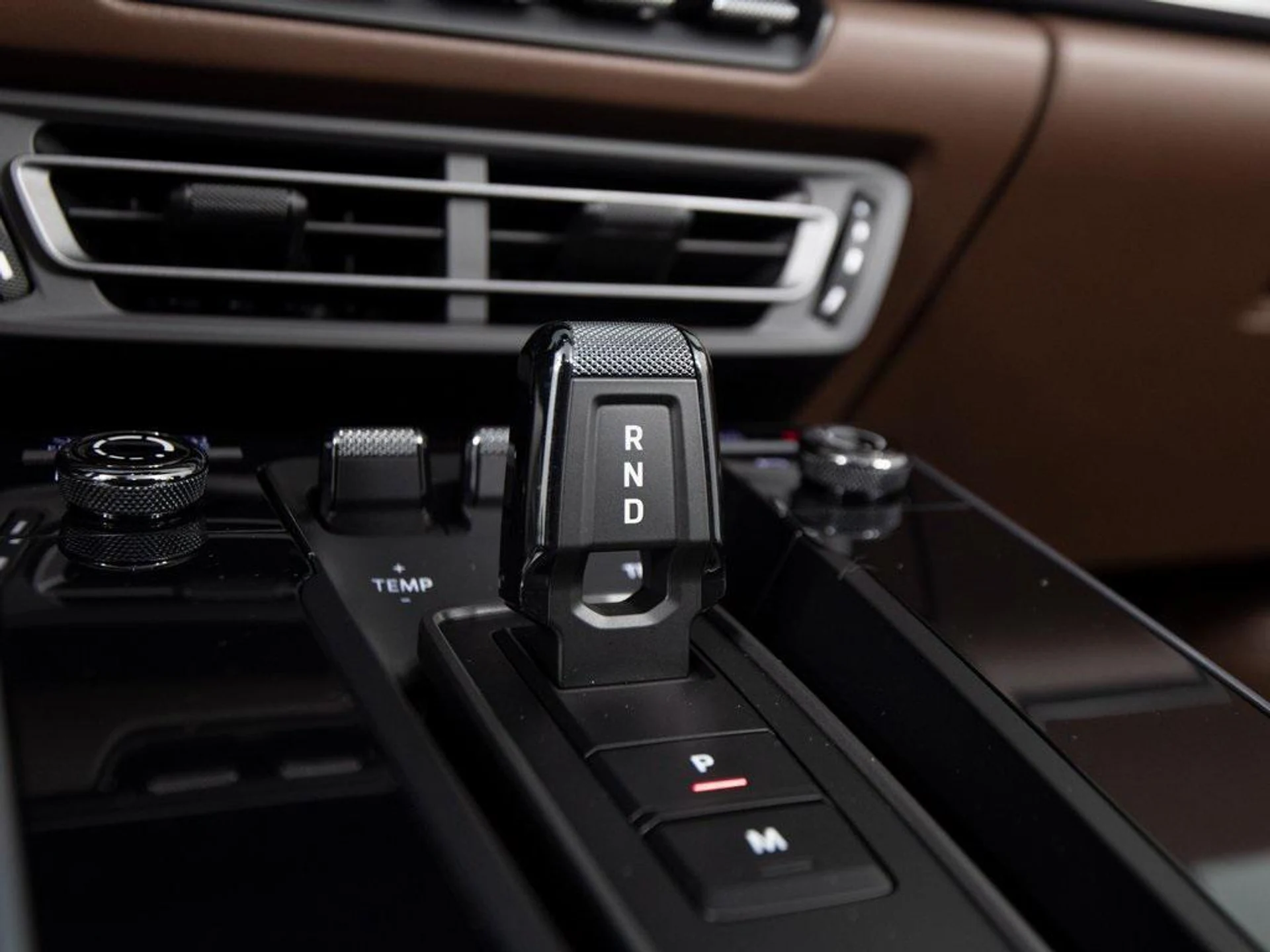 mph026_1775382170_M_Vjr_Yc_W_Sl_UWI_Uk_NPLR_7me_TLU_5_Bs_c50f364cd1