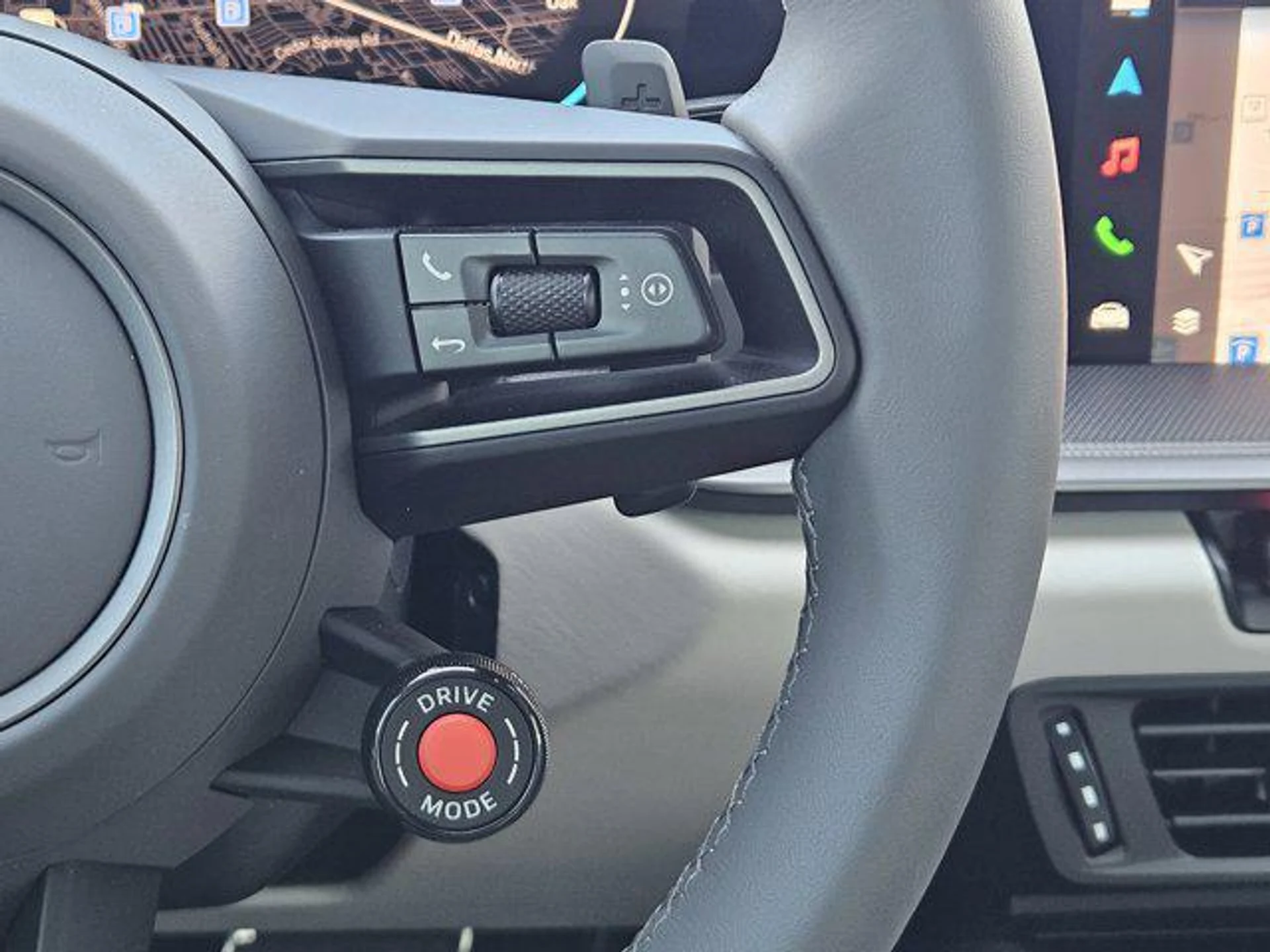 mph026_1780501275_eyg5_Ribb_KKJ_Mbfm_BTH_Ckly_Ed_Xz_Y_f211051098