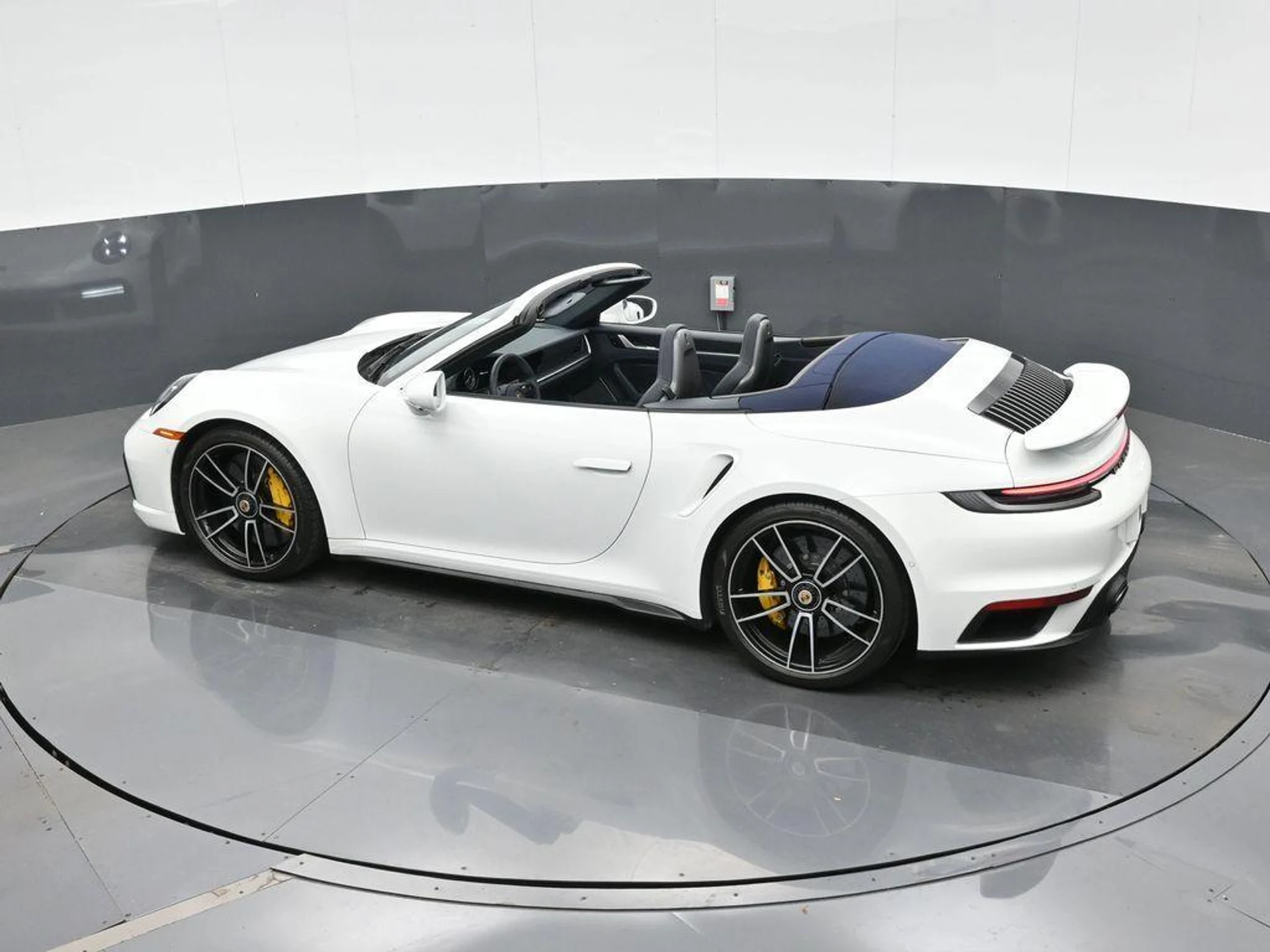 mph026_1785362644_V0_G3_L1_Z_Bb_Vj1_q66_D_Wkv_Vq_R_Bw_5b39faa86a