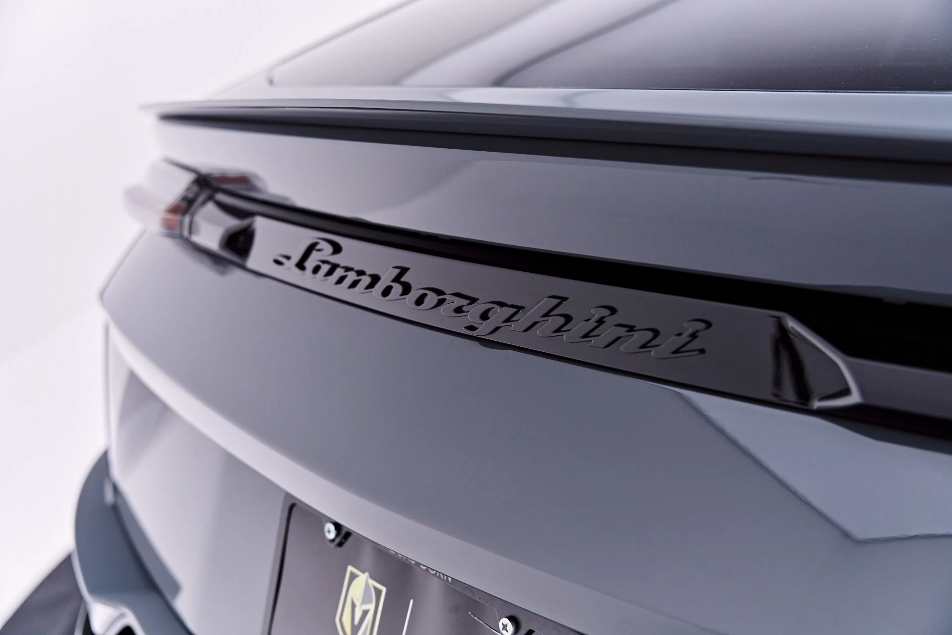 mph026_1787093725_Used_2023_Lamborghini_Urus_S_1783036924_bfb1875685