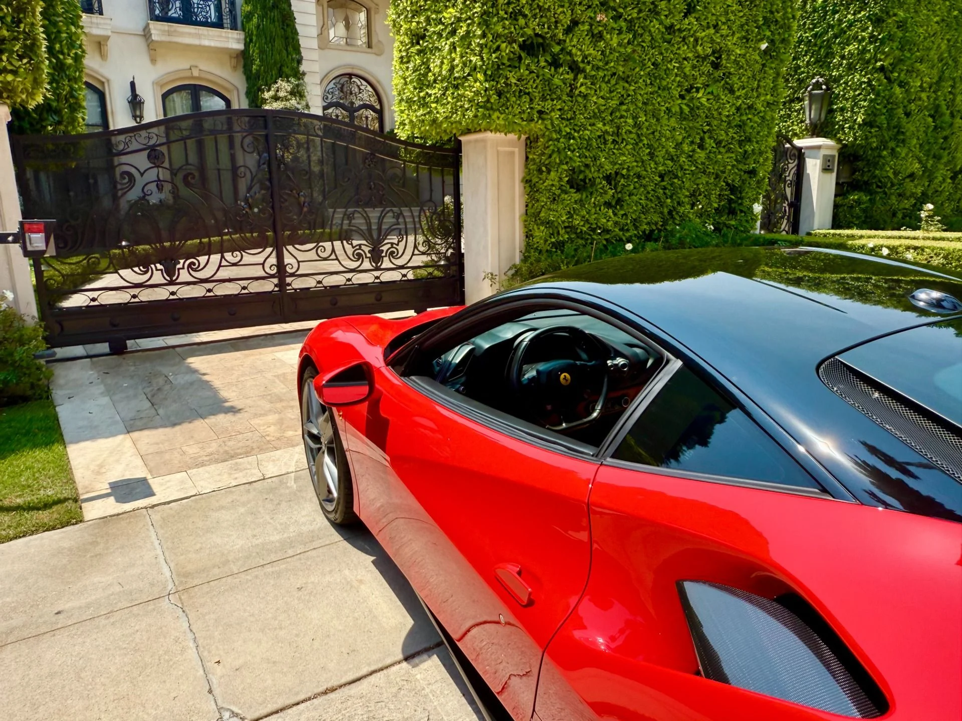 mph026_1789443941_Used_2016_Ferrari_488_GTB_1757699344_e226b39afa