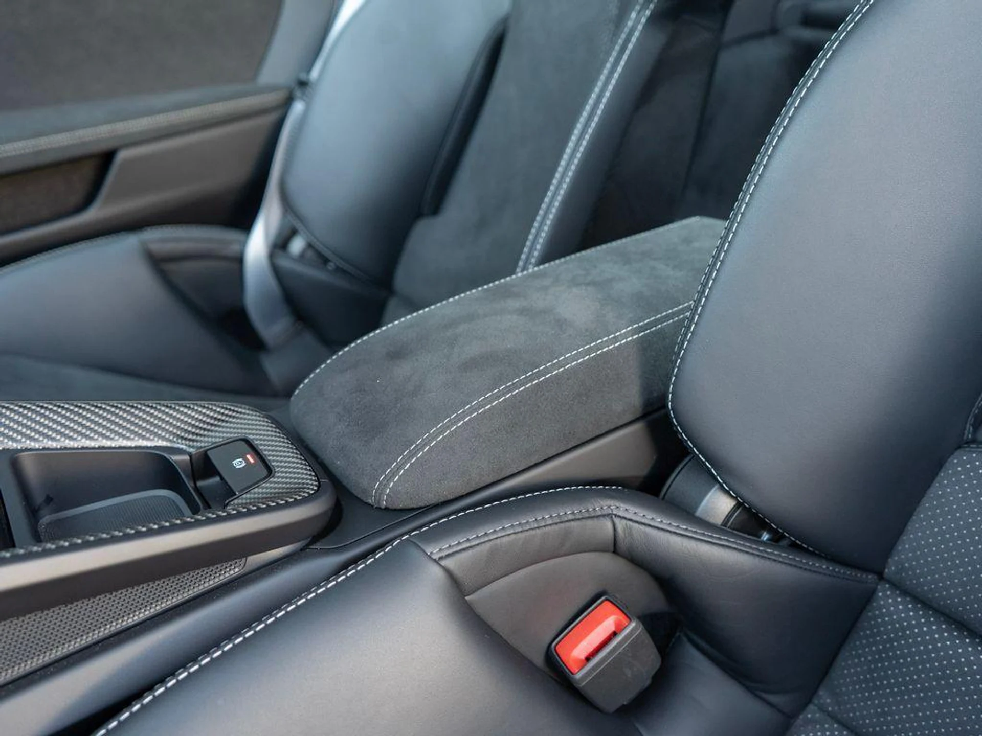 mph026_1795541742_tayh_Zr_SA_7_hb_F6q17w_Nv_G8_Ojyl_M_7de2e5aad0