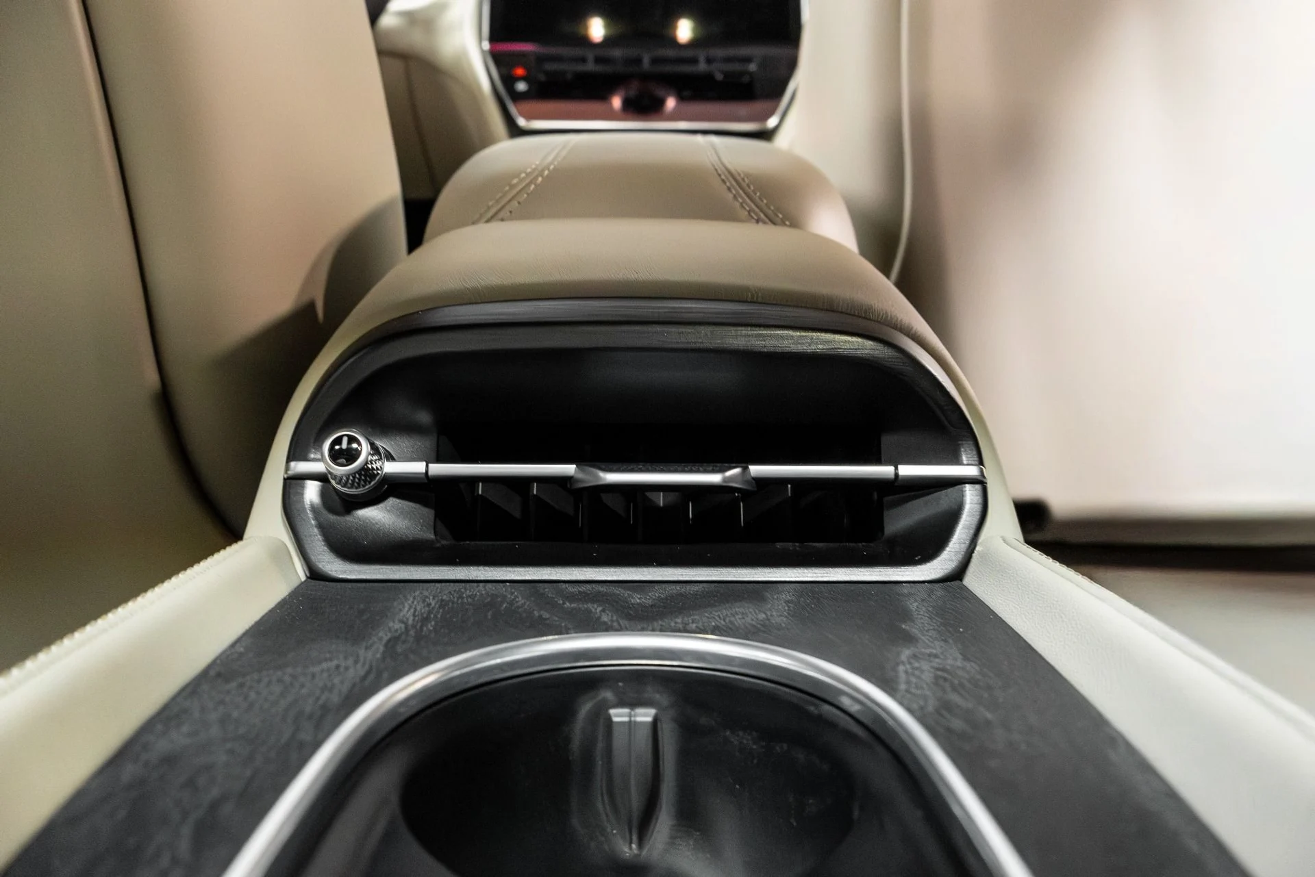 mph026_1797447602_Used_2024_Maserati_Gran_Turismo_Modena_1769639999_d8d85c301f