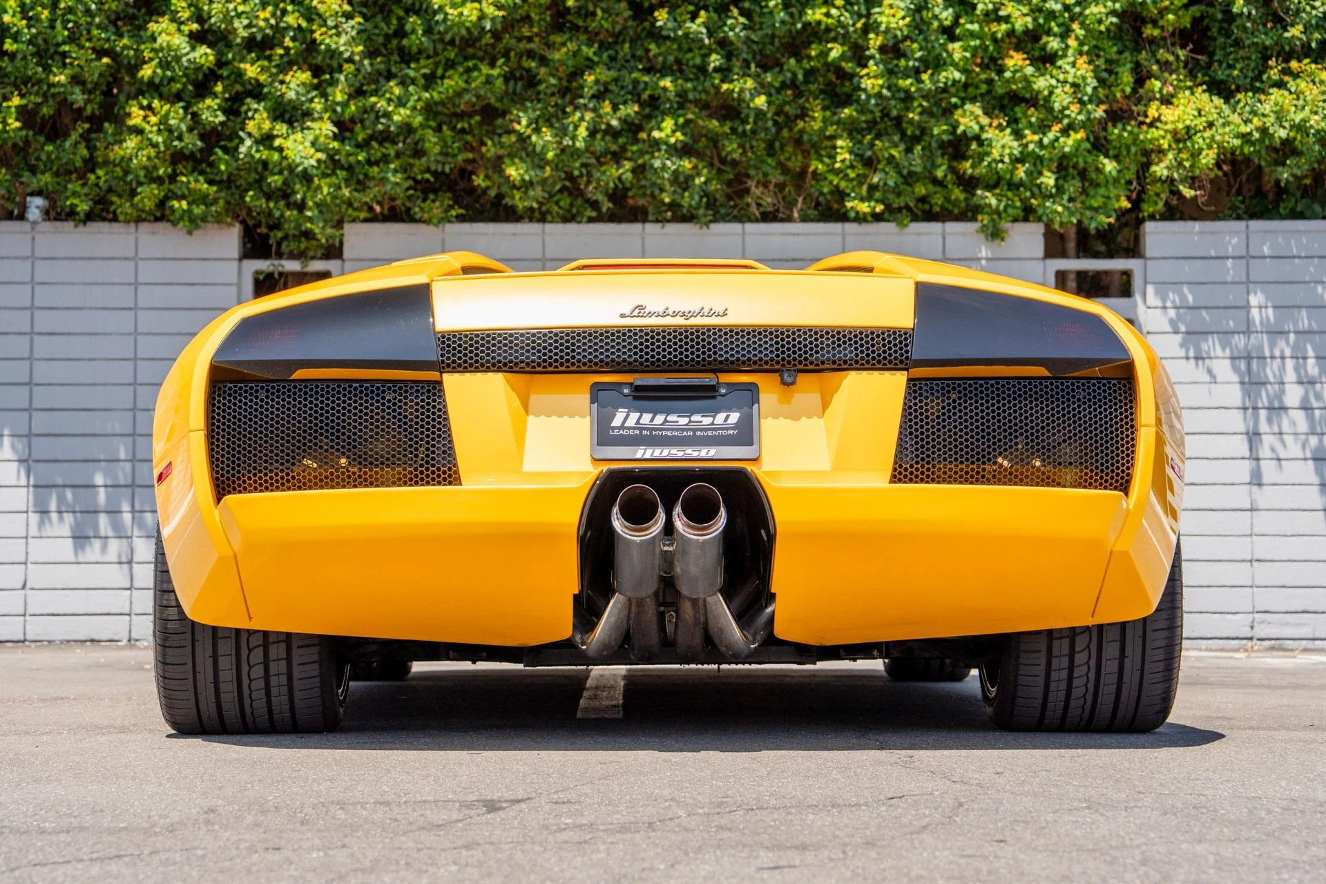 mph026_1799283550_Used_2005_Lamborghini_Murcielago_1750098468_40a2c53bb4