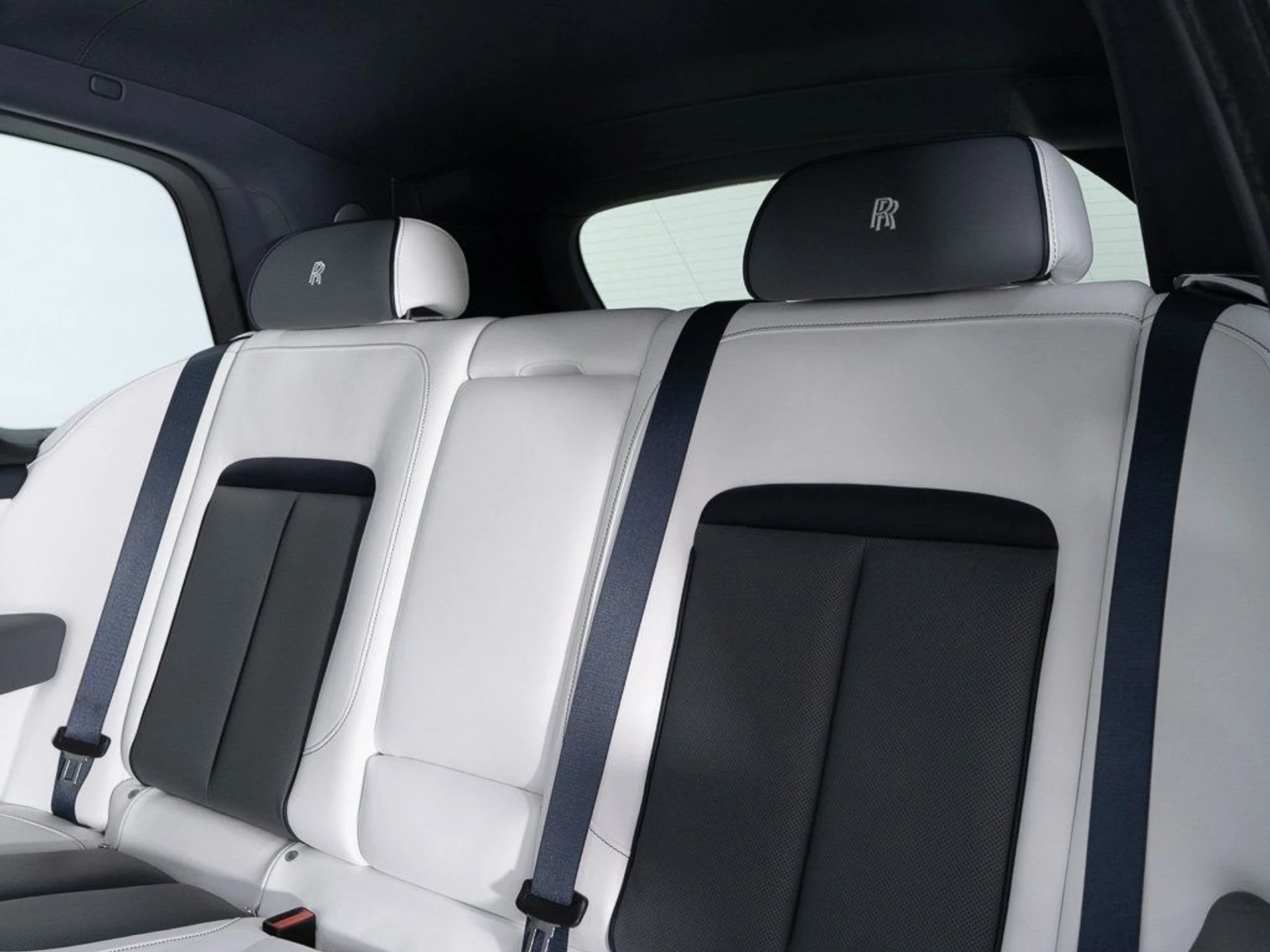 mph026_1800940910_ef65131716aee034a49e5ffe4c60a7cd_3083edadf2