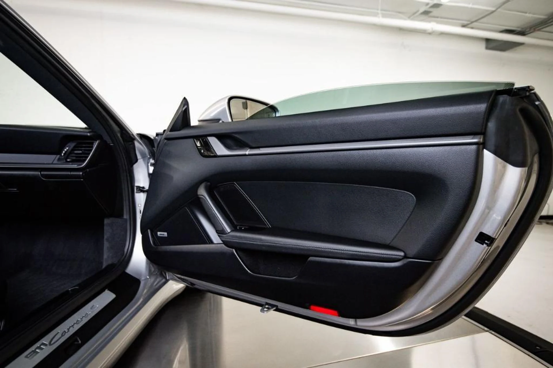 mph026_1802885484_Fw8_Qi_vs_Humdh_F_B_Pl99_6wy_N_Hg_e9cbfffee8