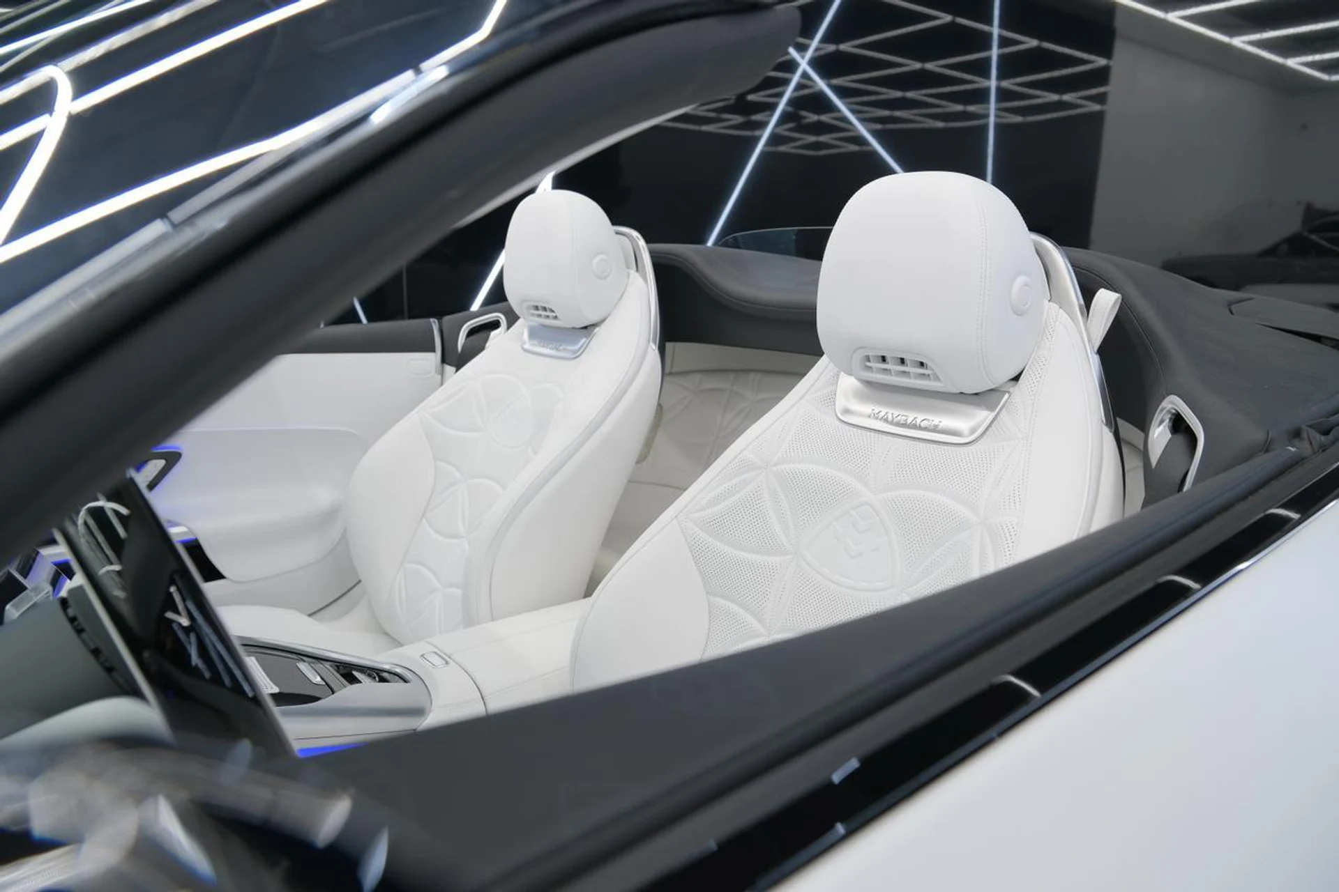 mph026_1812891072_04b877c73a07f5d74aded6f4c7fbe097_efca9bf1fb