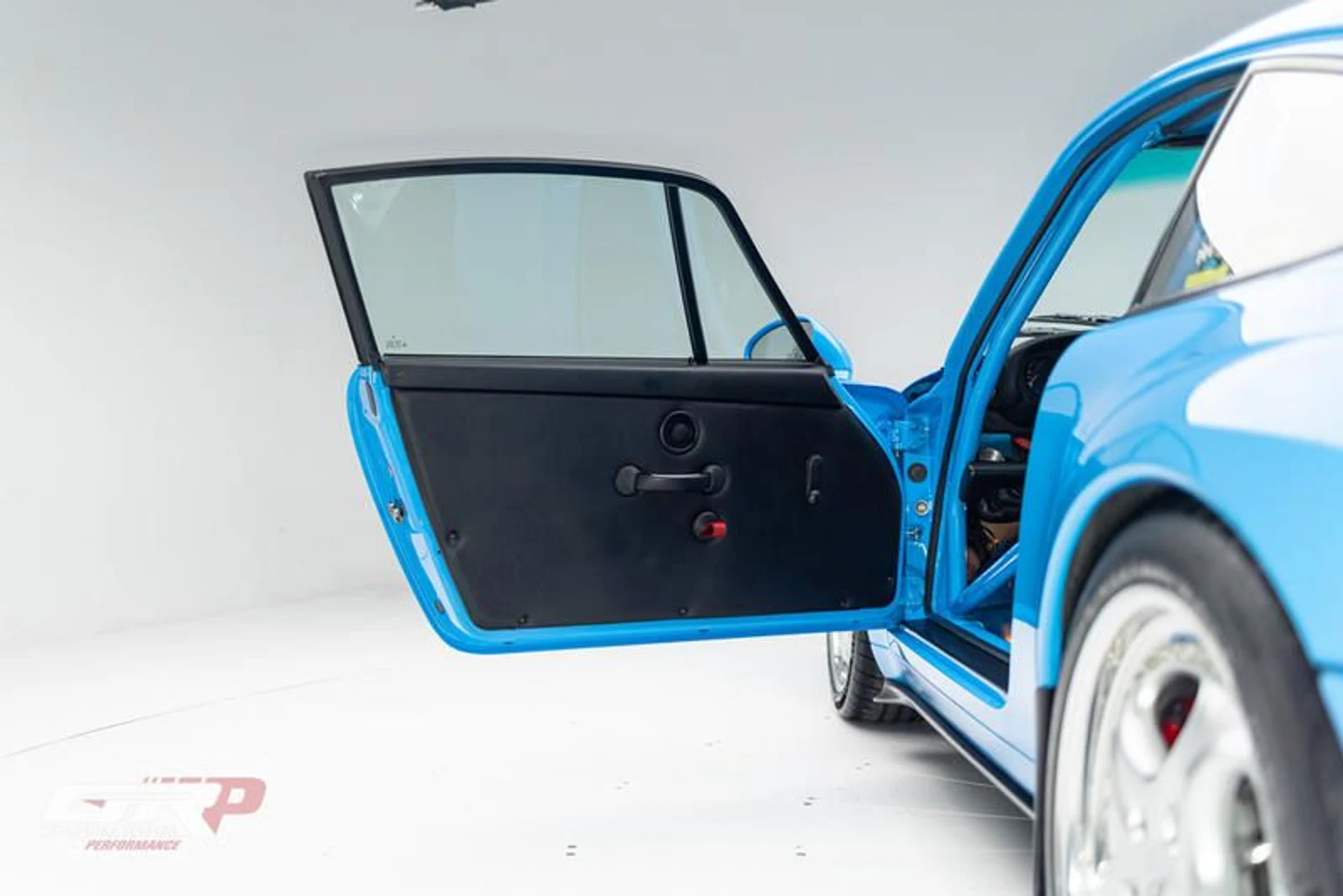 mph026_1814280855_657_D7_A8_A_61_C8_4_F96_9_FFA_8_E3_B9_F092_F1_C_e9c4c3f77a