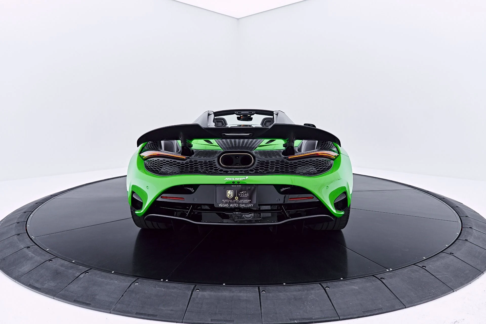 mph026_1819579250_Used_2025_Mc_Laren_750_S_1784081698_00be7107d5