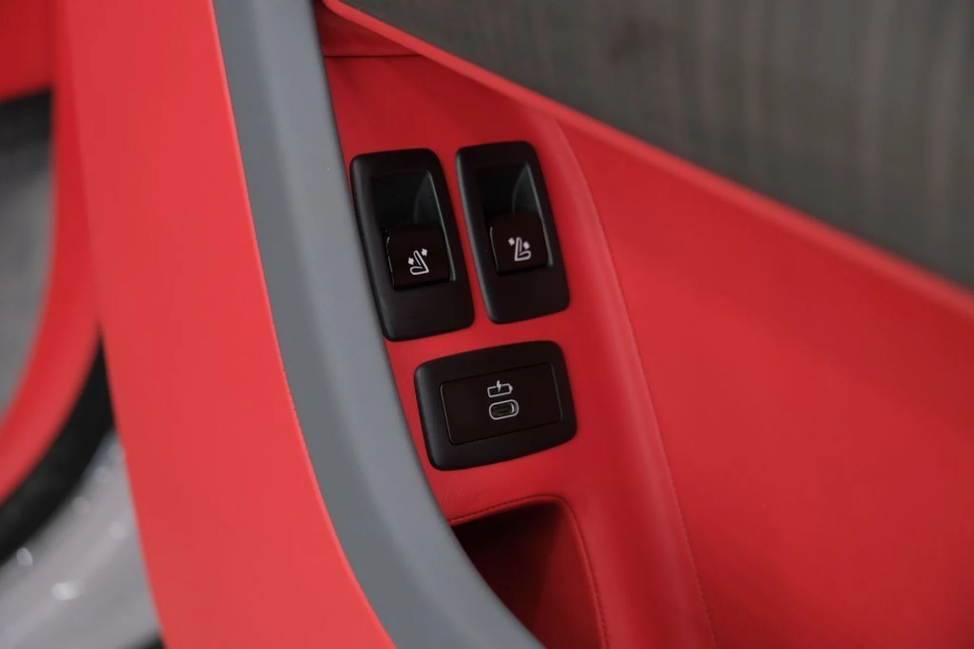 mph026_1820981858_2940093feb9d9494428713a1ed3764ec_9f86fe0a51