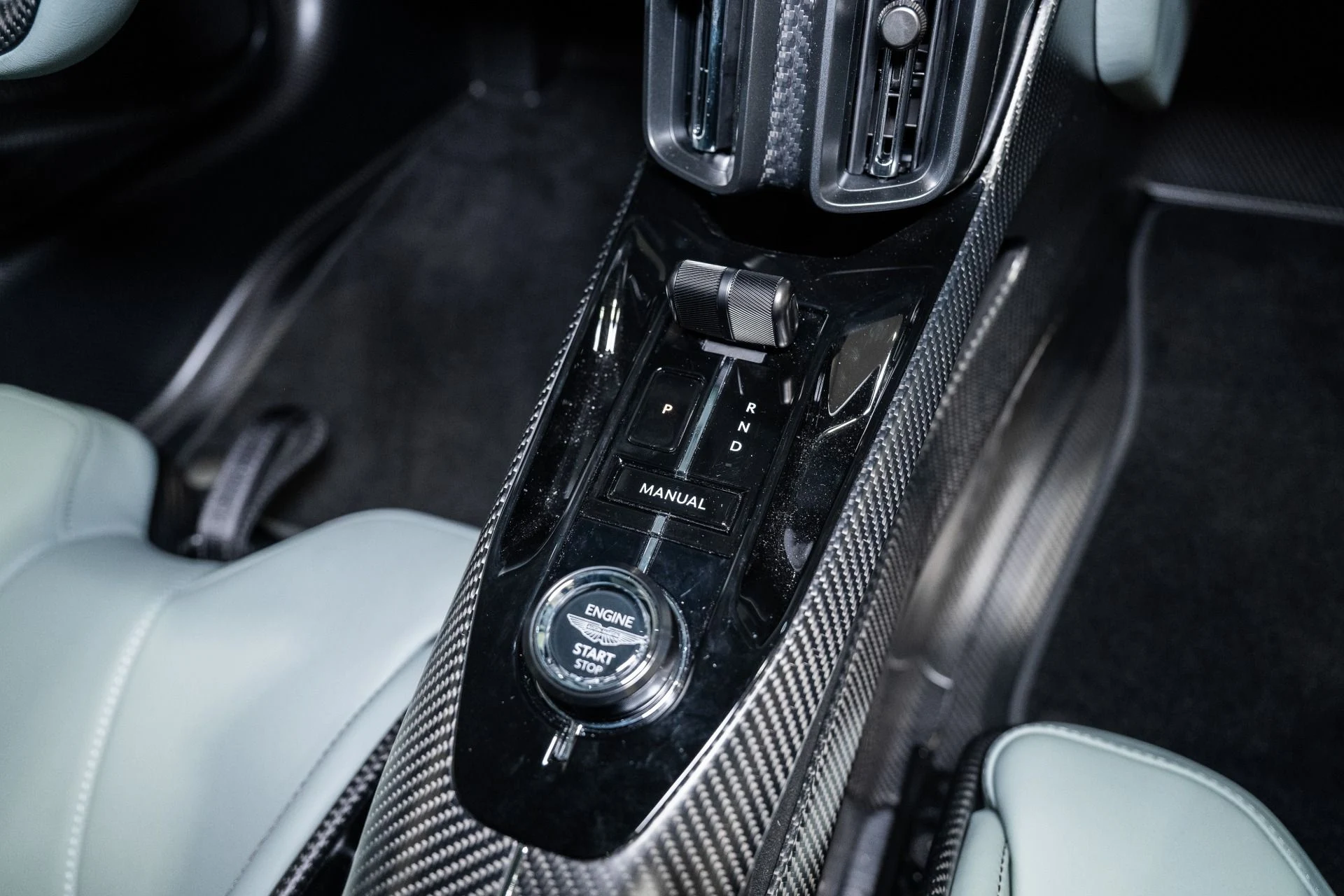 mph026_1822415958_New_2026_Aston_Martin_Valhalla_1790437423_e5a8a26973