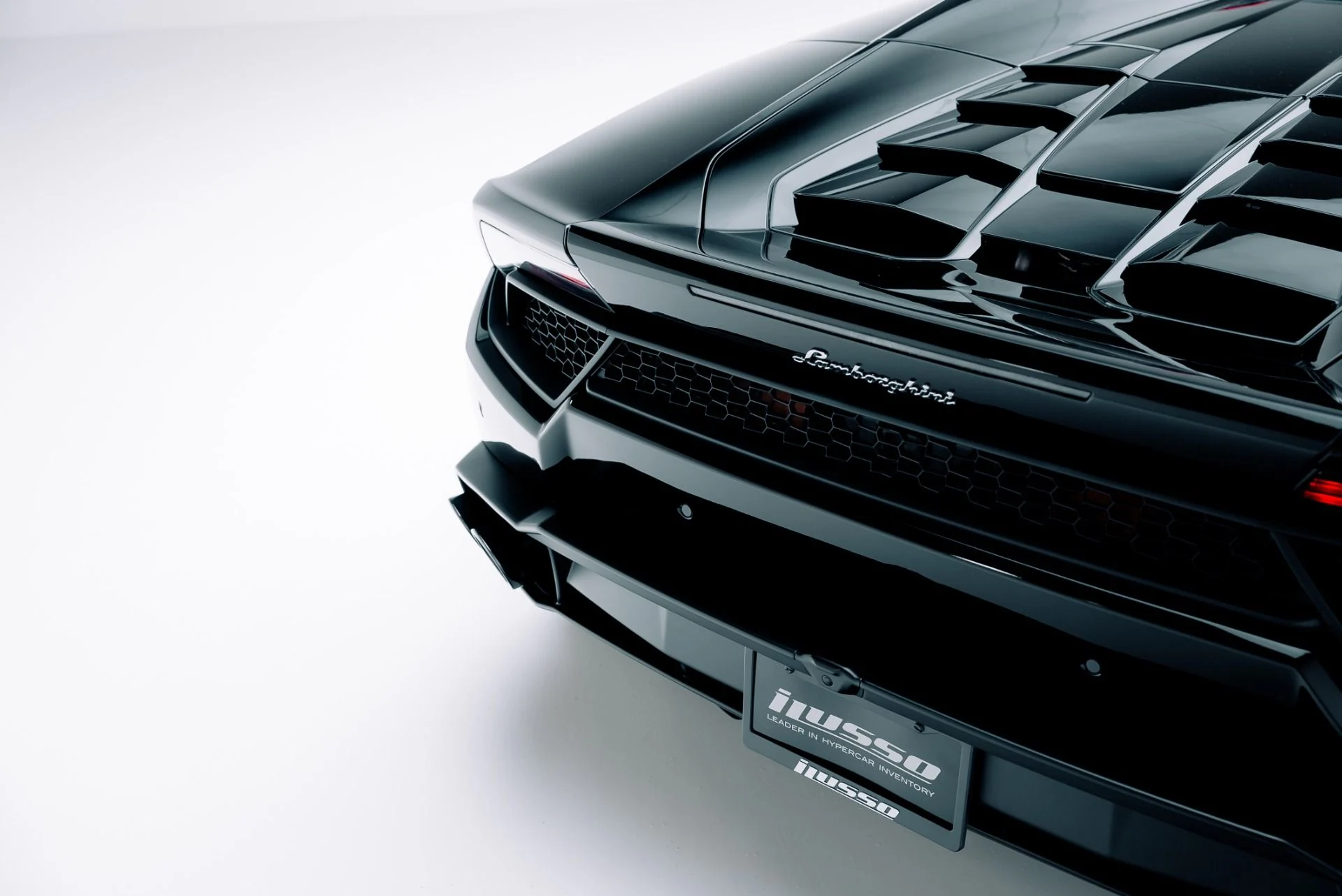 mph026_1823025774_Used_2019_Lamborghini_Huracan_LP_580_2_Spyder_1763507934_e1b4eb1fa2