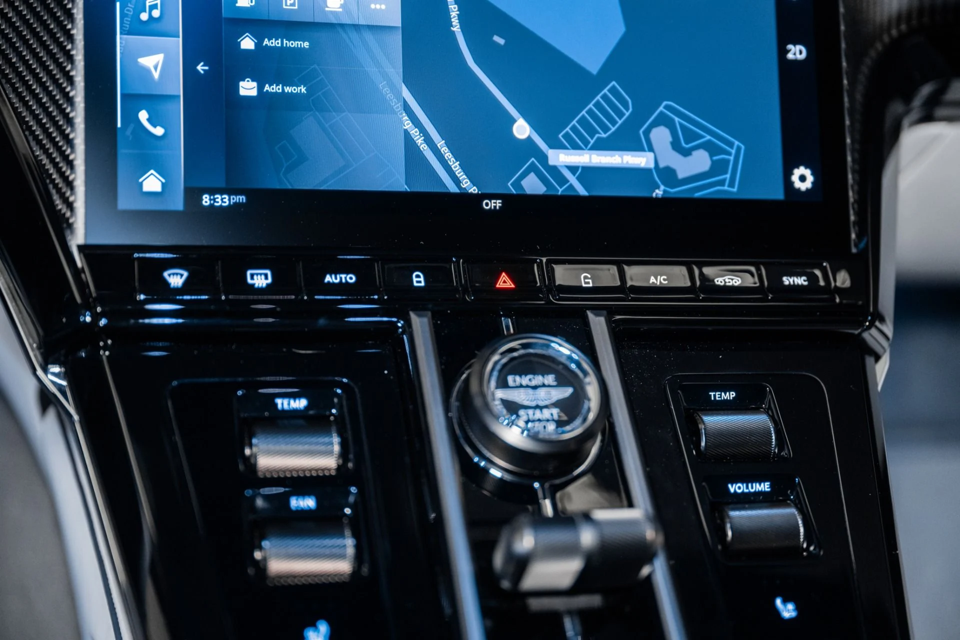 mph026_1825152587_Used_2025_Aston_Martin_Vantage_Coupe_1741617065_e3904956cb